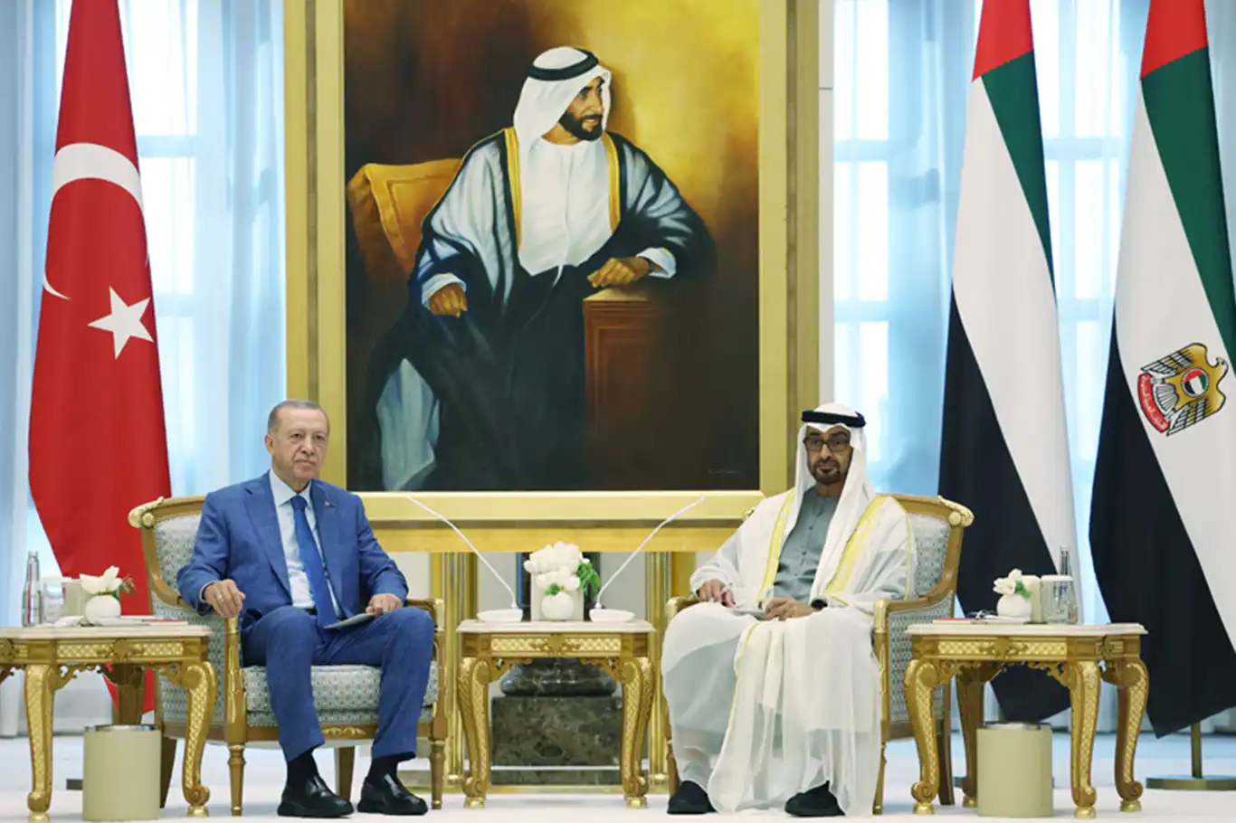 Erdoğan and Al Nahyan hold talks on regional issues in Dubai Erdoğan and Al Nahyan hold talks on regional issues in Dubai