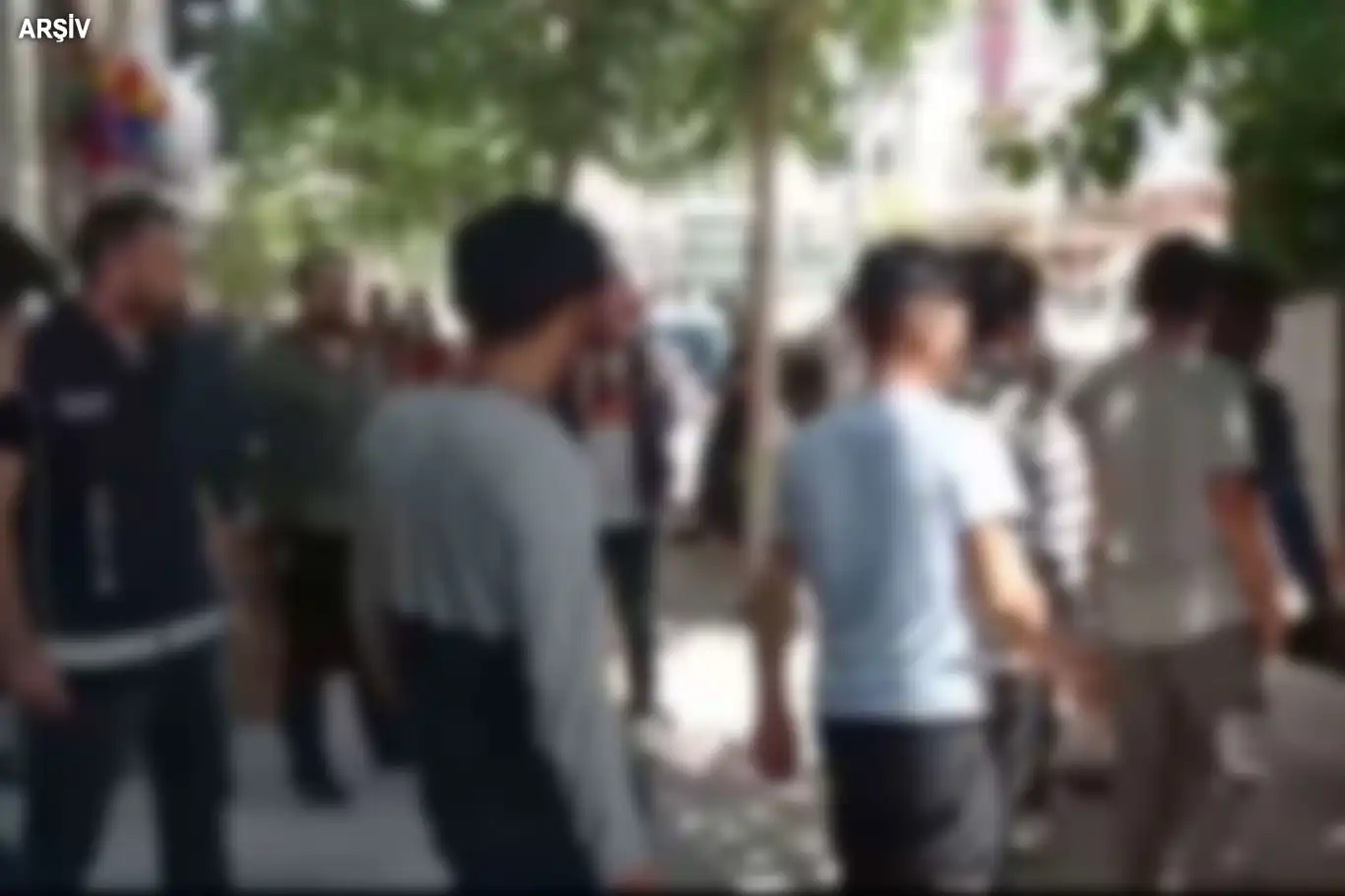 Police capture 280 irregular migrants in Izmir operations Police capture 280 irregular migrants in Izmir operations
