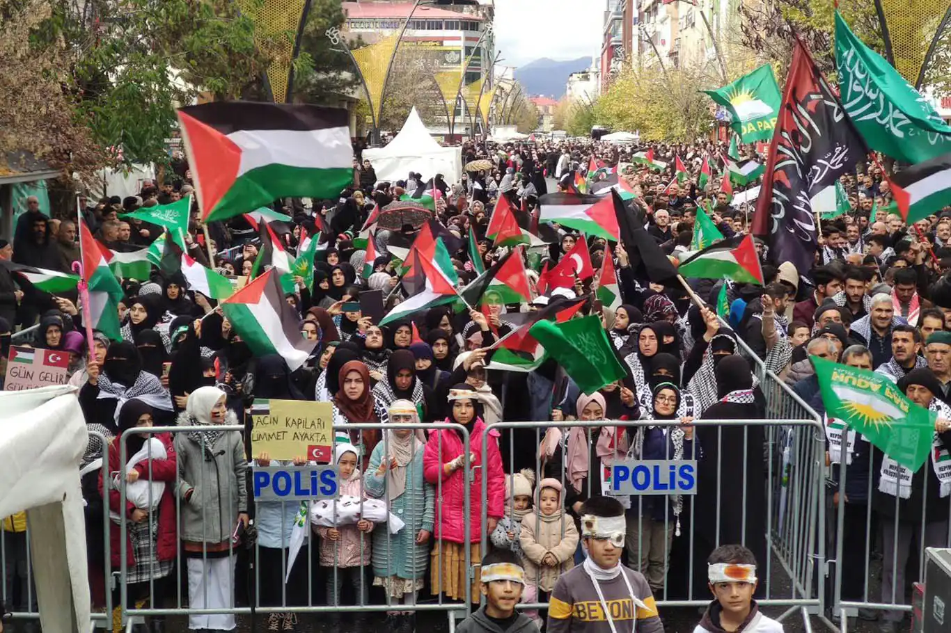 HÜDA PAR organizes rally in Bingöl to support Gaza resistance HÜDA PAR organizes rally in Bingöl to support Gaza resistance