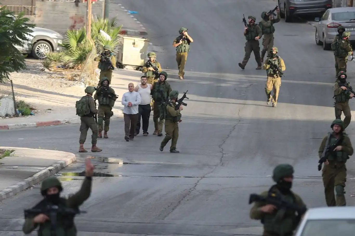 Zionist forces detain 12 Palestinians in West Bank Raids, otaling 3,415 arrests since October Zionist forces detain 12 Palestinians in West Bank Raids, otaling 3,415 arrests since October