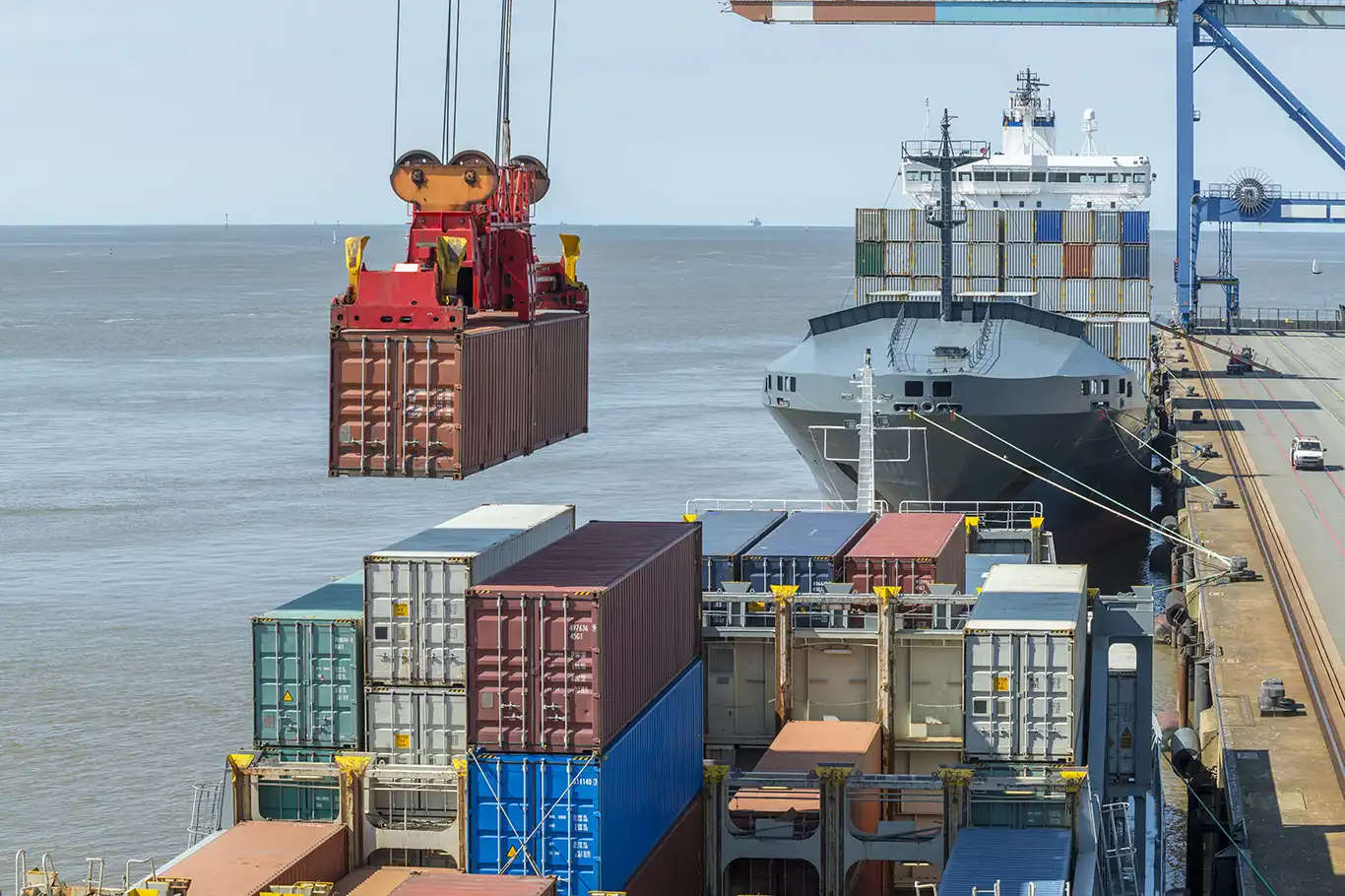 Malaysia bans israeli shipping company from docking in any Malaysian port