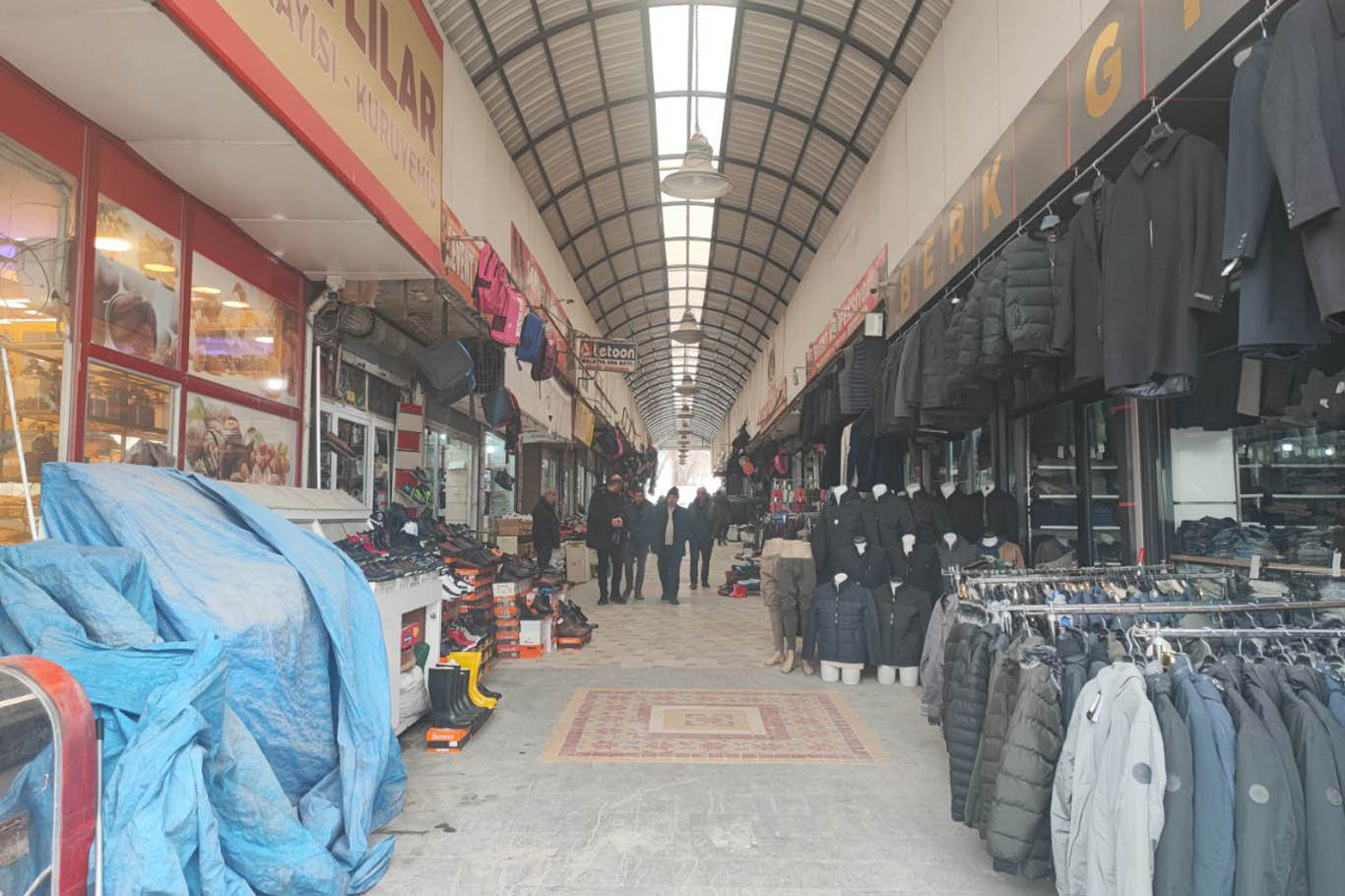 Malatya'da tarihi Mısır Çarşısı esnafı yıkım kararına tepki gösterdi	