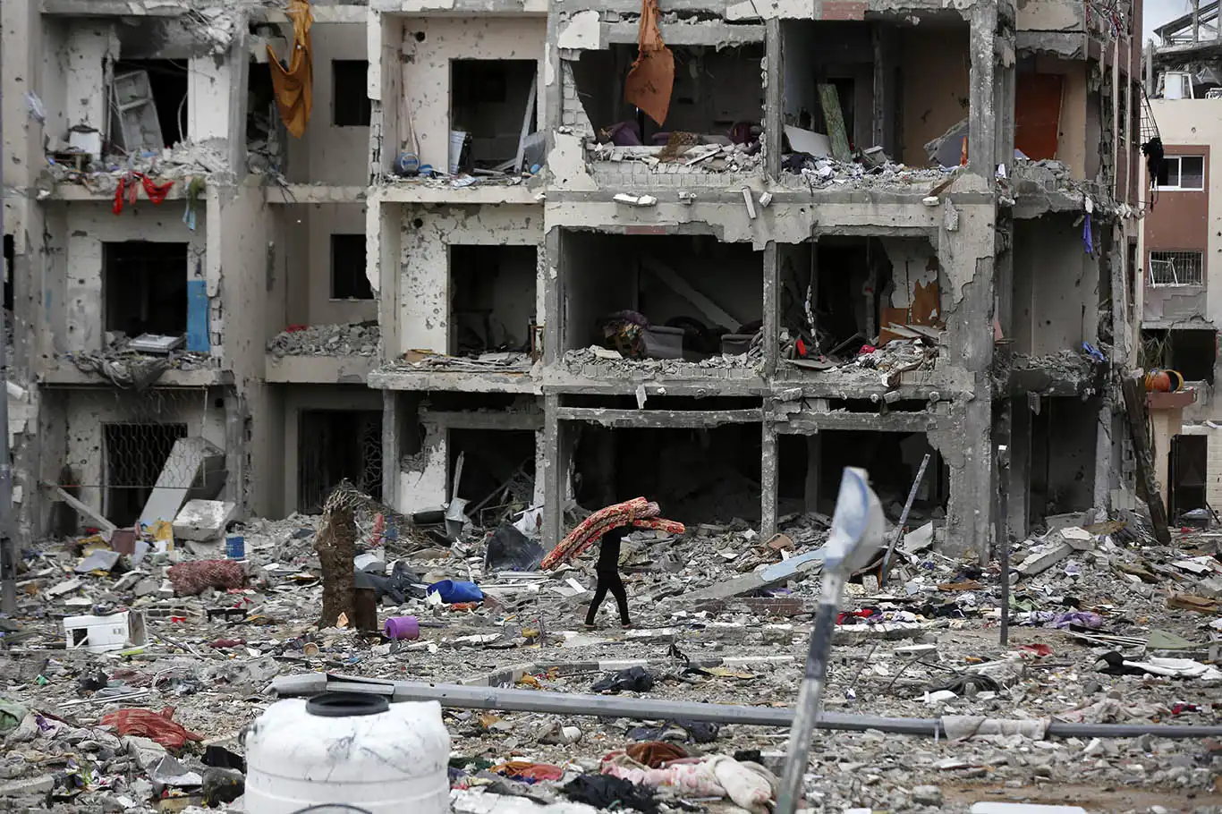 İşgal rejimi Gazze'de 55 bini aşkın konutu tamamen yıktı