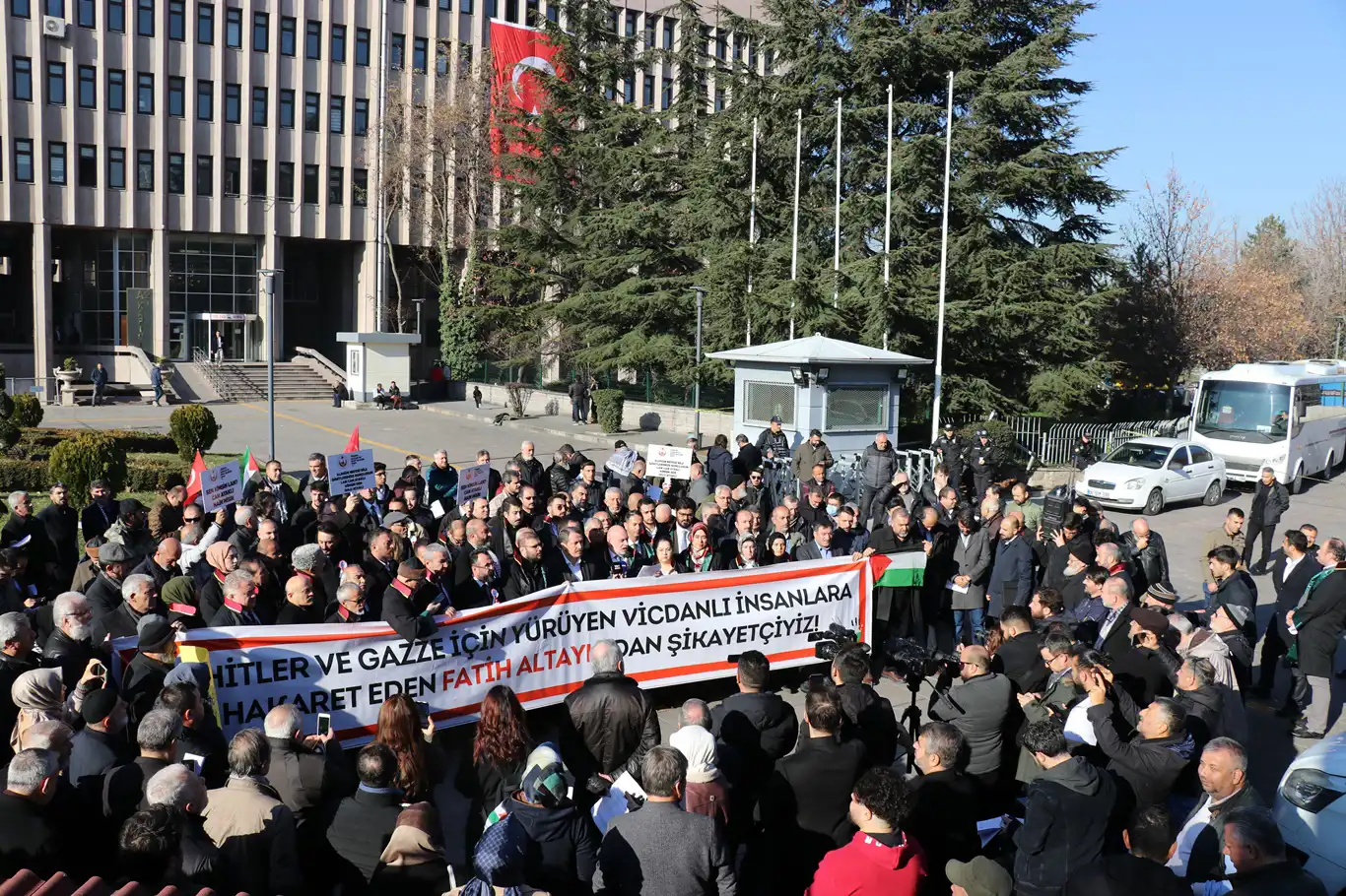 Ankaralılardan Fatih Altaylı'ya suç duyurusu