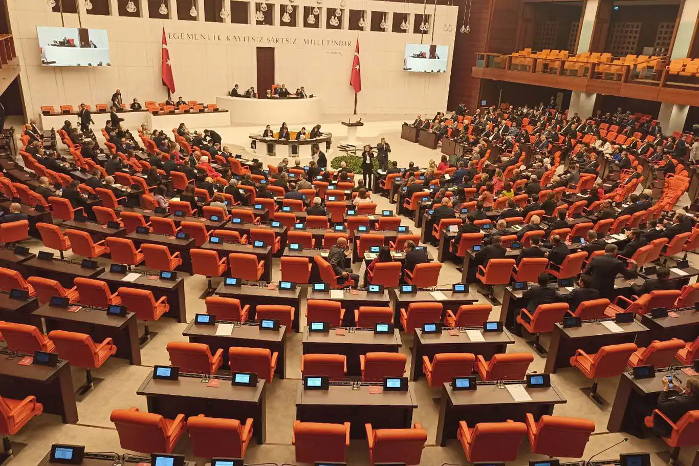 HÜDA PAR'ın, soykırıma karışmış çifte vatandaşlara ilişkin kanun teklifinin detayları belli oldu HÜDA PAR'ın, soykırıma karışmış çifte vatandaşlara ilişkin kanun teklifinin detayları belli oldu