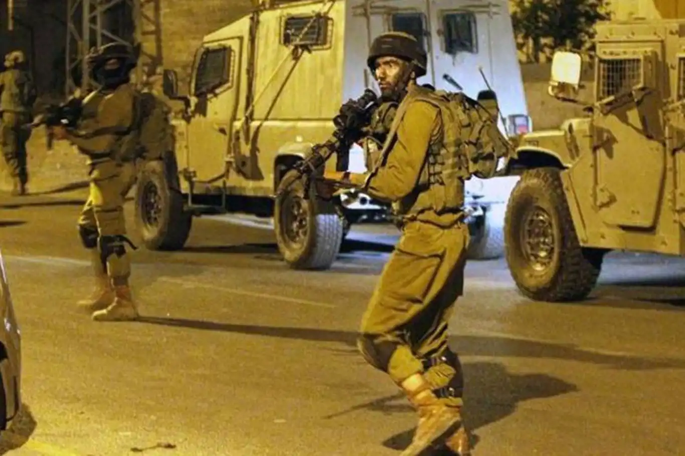 Zionist occupation forces kidnap dozens in ongoing West Bank raids Zionist occupation forces kidnap dozens in ongoing West Bank raids