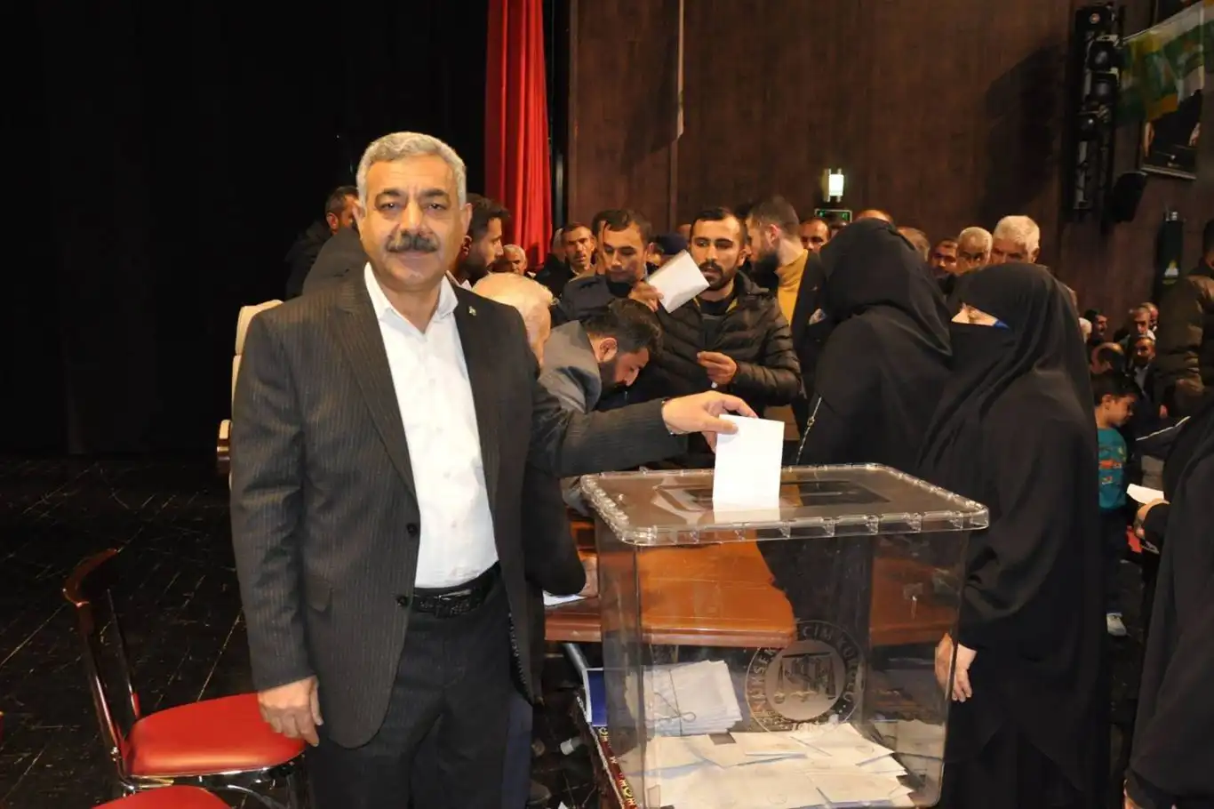 HÜDA PAR Batman İl Başkanlığına yeniden Şahin seçildi HÜDA PAR Batman İl Başkanlığına yeniden Şahin seçildi