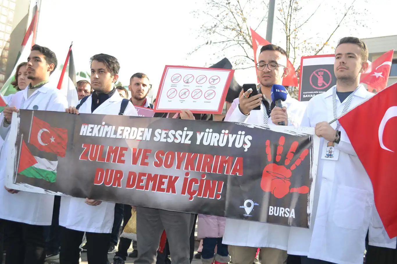 Bursa'da Filistin için "sessiz yürüyüş" 7. haftasında