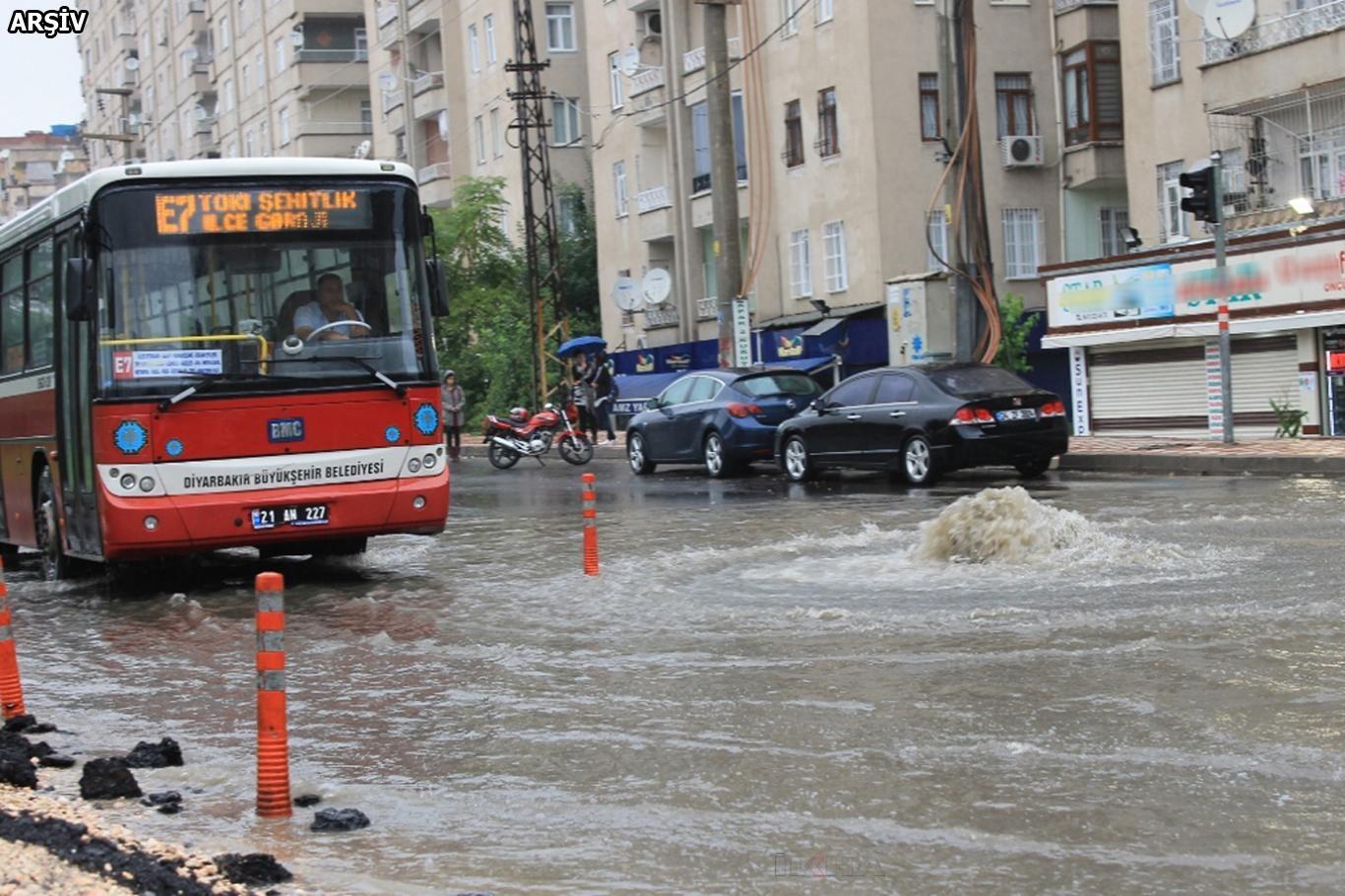 Doğu kesimlerde kuvvetli yağışlara dikkat