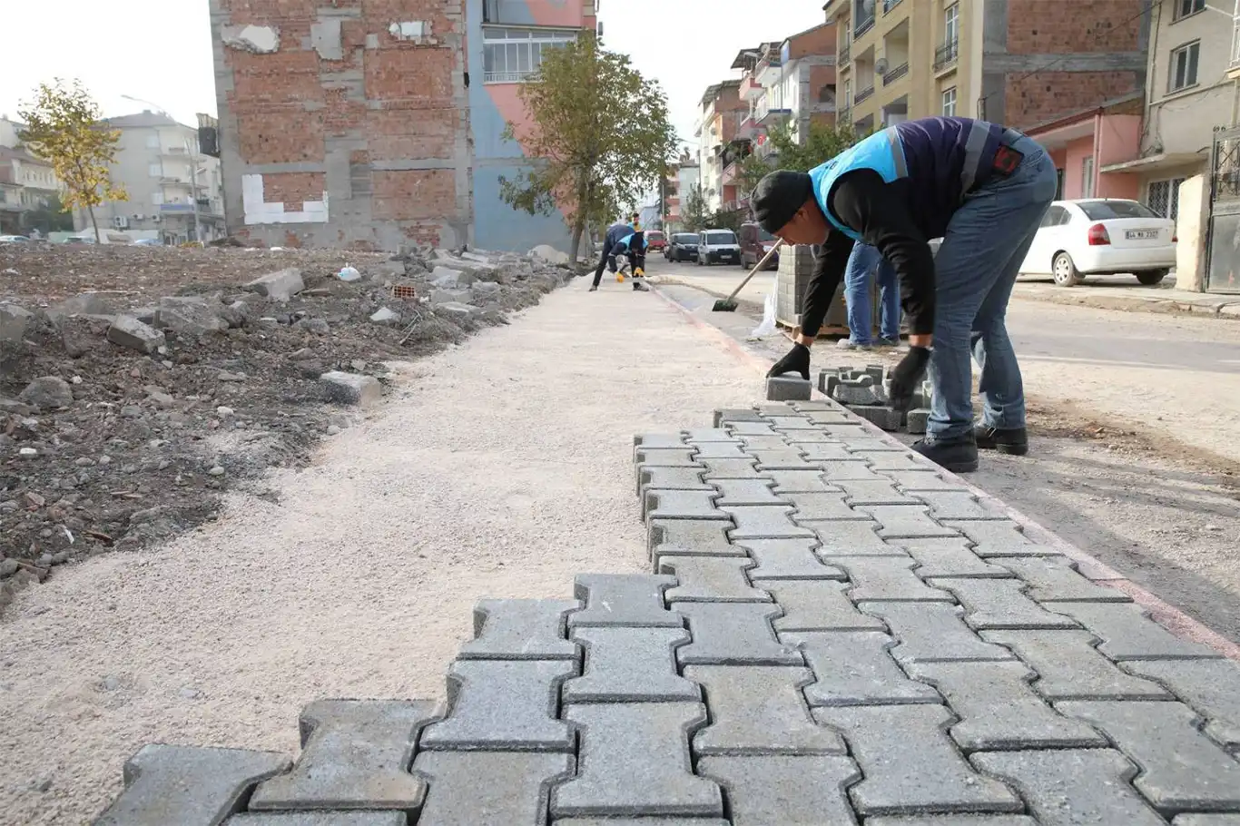 Battalgazi Belediyesi, mahallelerde yıkım sonrası çalışmalarına devam ediyor Battalgazi Belediyesi, mahallelerde yıkım sonrası çalışmalarına devam ediyor