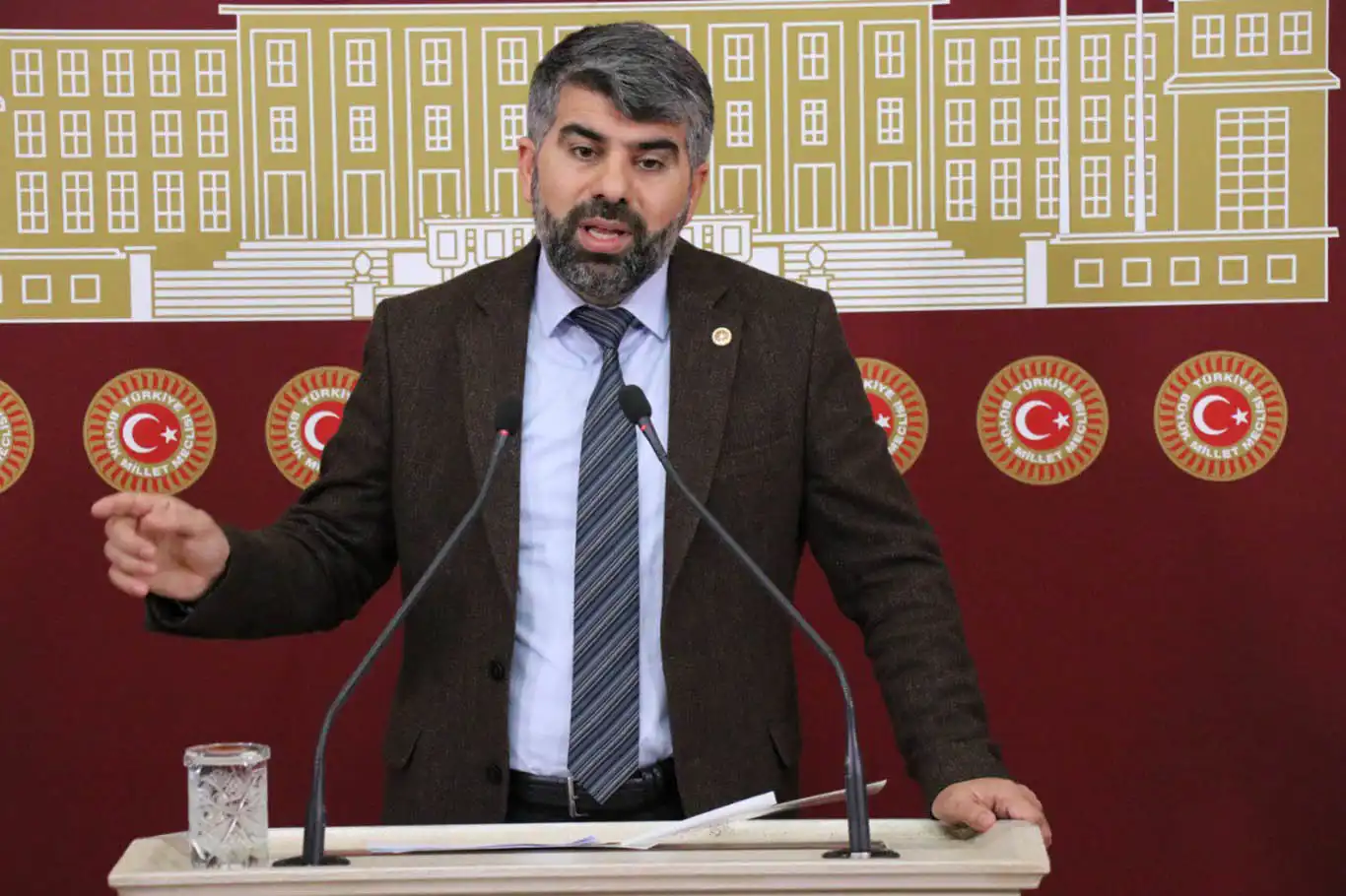 HÜDA PAR Milletvekili Dinç, eczacıların sorunlarını Meclis'te gündeme taşıdı HÜDA PAR Milletvekili Dinç, eczacıların sorunlarını Meclis'te gündeme taşıdı