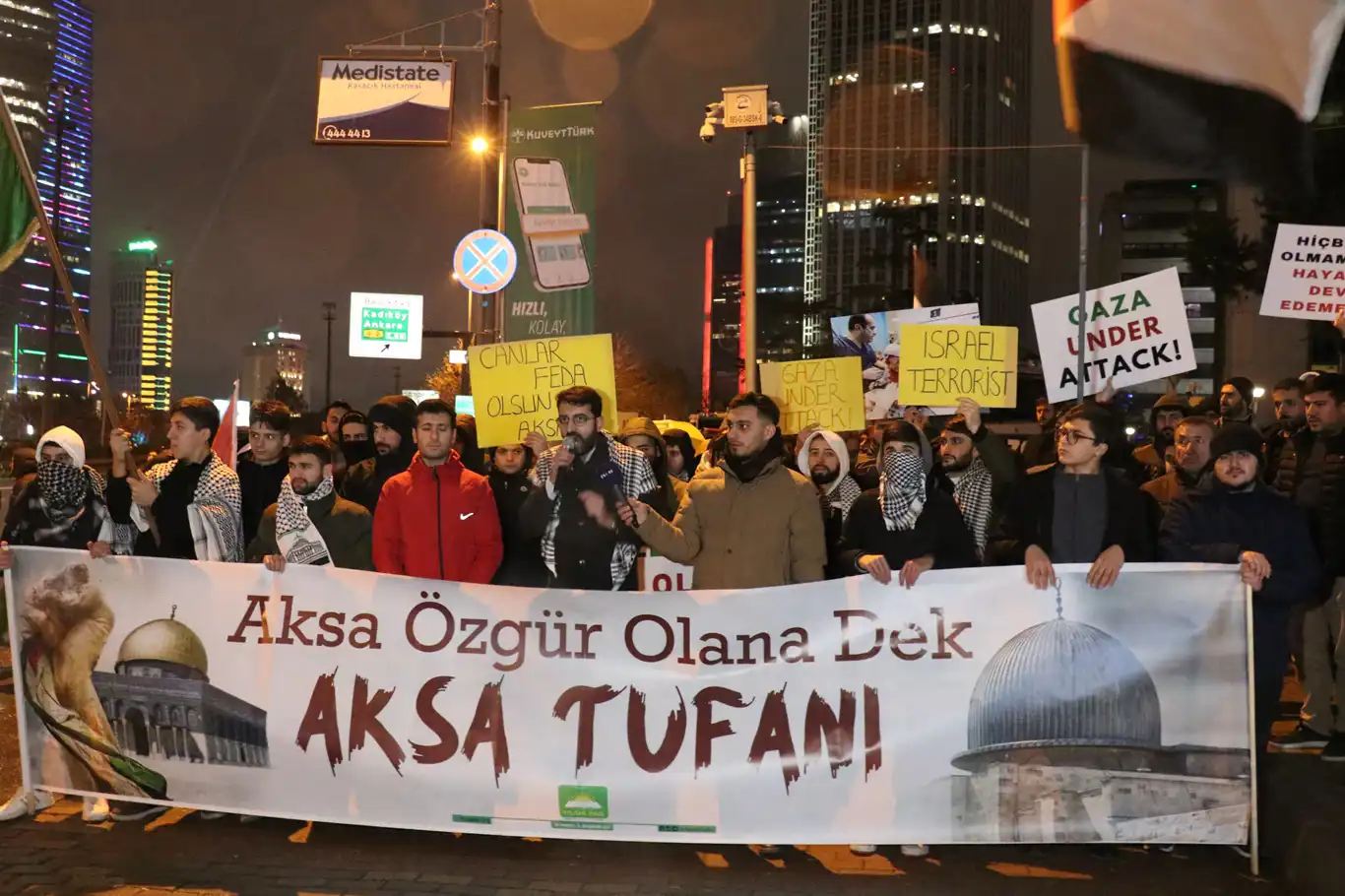 HÜDA PAR İstanbul İl Gençlik Kollarından Filistin halkına sahip çıkılması çağrısı