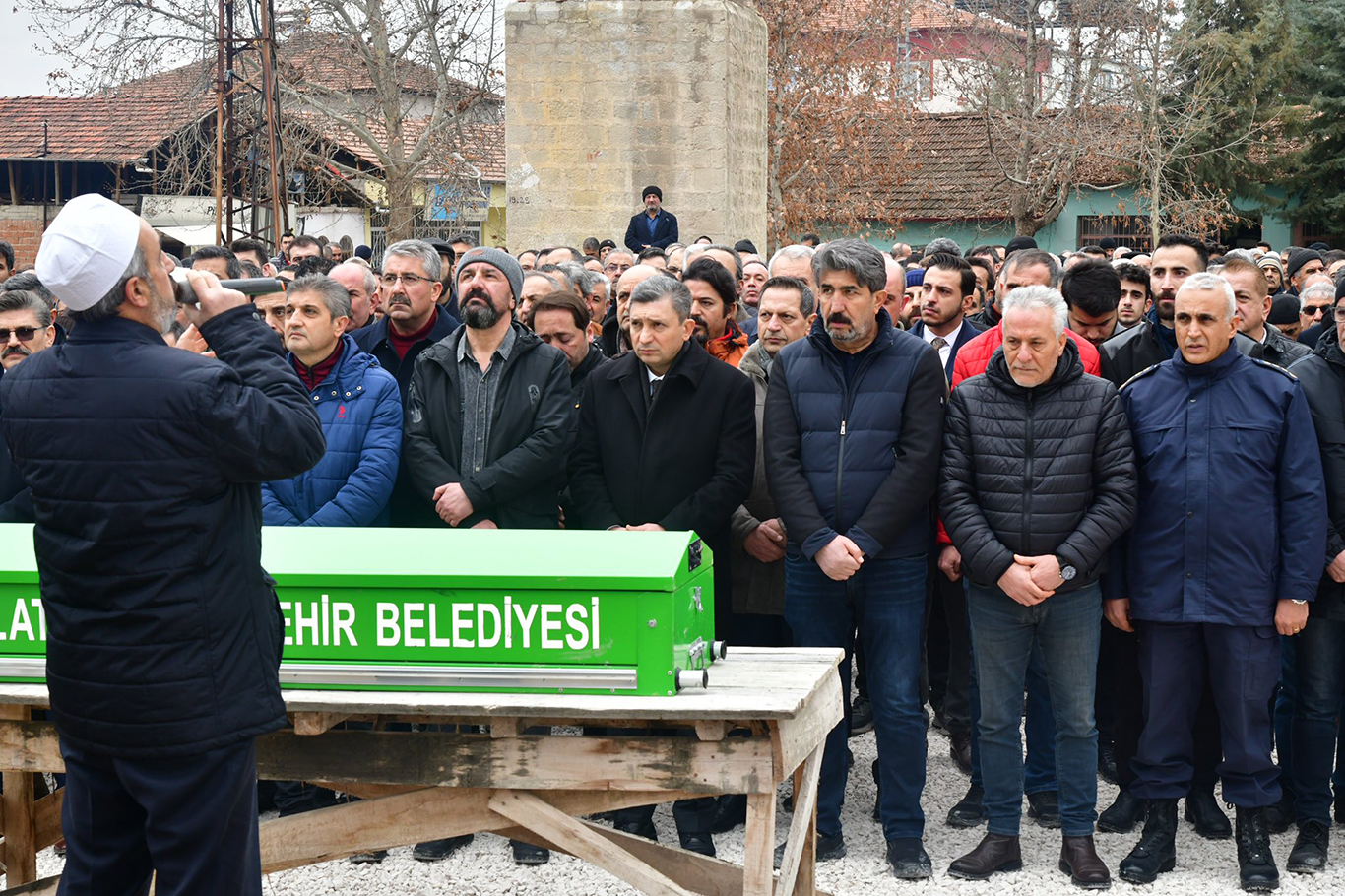 Malatya Öğretmenevi Müdürü Bilim toprağa verildi Malatya Öğretmenevi Müdürü Bilim toprağa verildi
