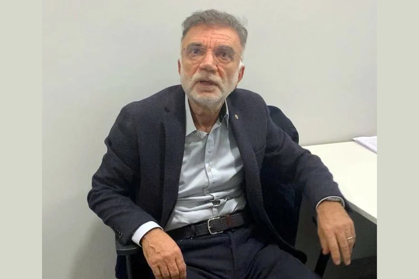 Hatay'da yıkılan rezidansın müteahhidi Mehmet Yaşar Çoşkun yurt dışına kaçmak üzereyken yakalandı