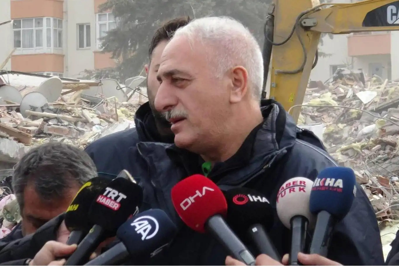 Çevre Yönetimi Genel Müdürü Karahan'dan enkaz döküm alanlarına ilişkin açıklama Çevre Yönetimi Genel Müdürü Karahan'dan enkaz döküm alanlarına ilişkin açıklama