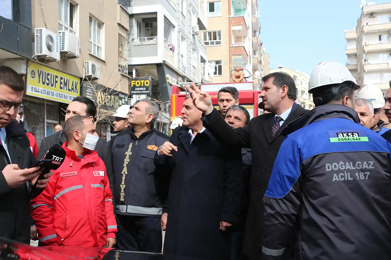 Şanlıurfa Valisi Ayhan'dan 2 kişinin öldüğü patlamayla ilgili açıklama Şanlıurfa Valisi Ayhan'dan 2 kişinin öldüğü patlamayla ilgili açıklama