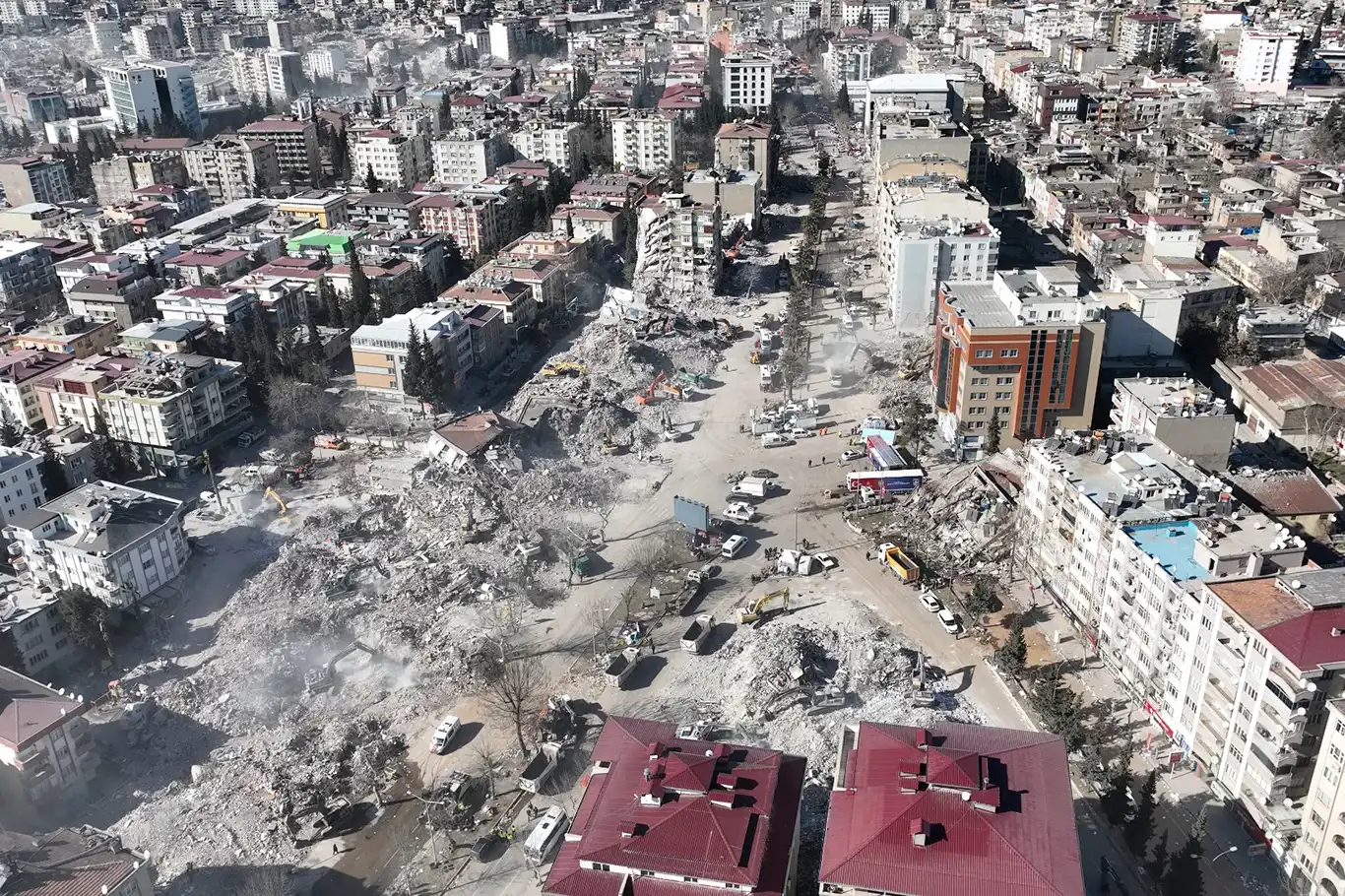 Depremin ikinci haftasında Kahramanmaraş drone ile görüntülendi Depremin ikinci haftasında Kahramanmaraş drone ile görüntülendi