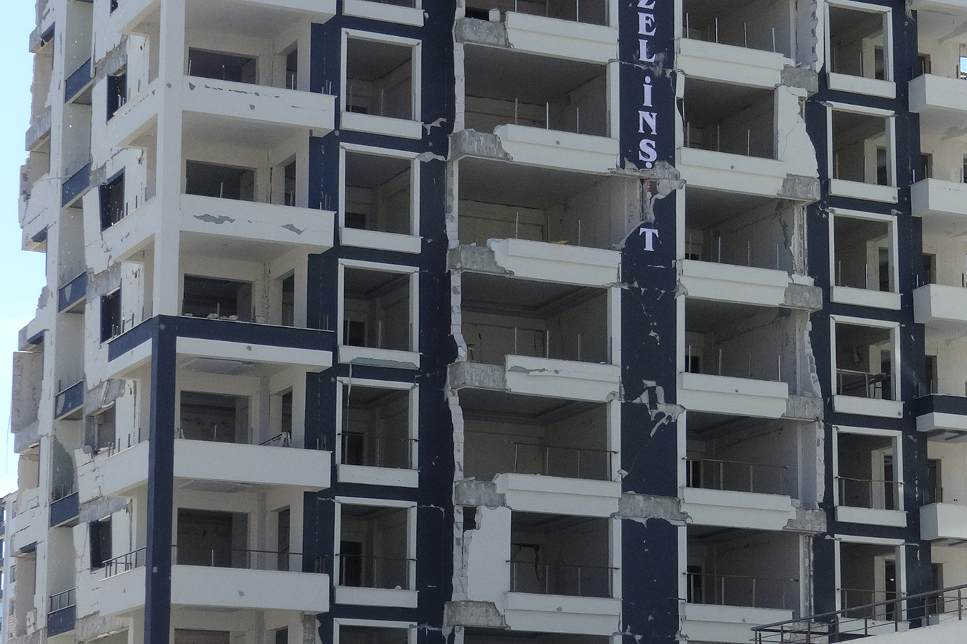 Malatya’da yeni yapılan binalar depremde yıkıldı