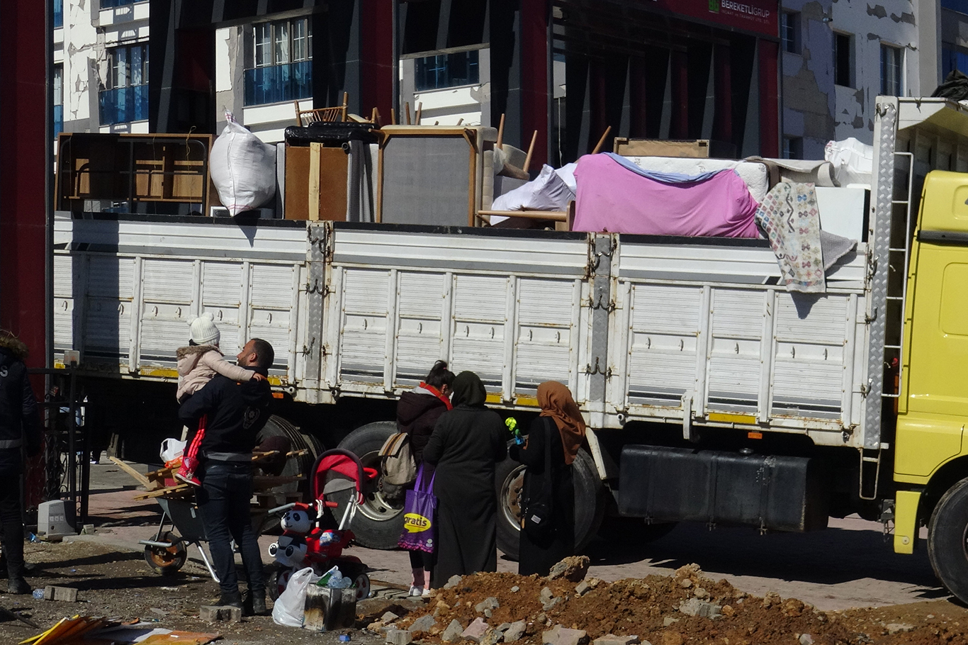 Malatya’da yeni yapılan binalar depremde yıkıldı