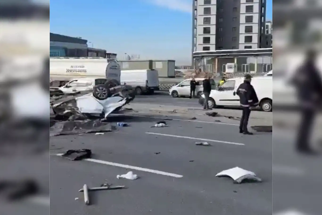 İstanbul Başakşehir'de kaza: 1 ölü, 2 yaralı İstanbul Başakşehir'de kaza: 1 ölü, 2 yaralı