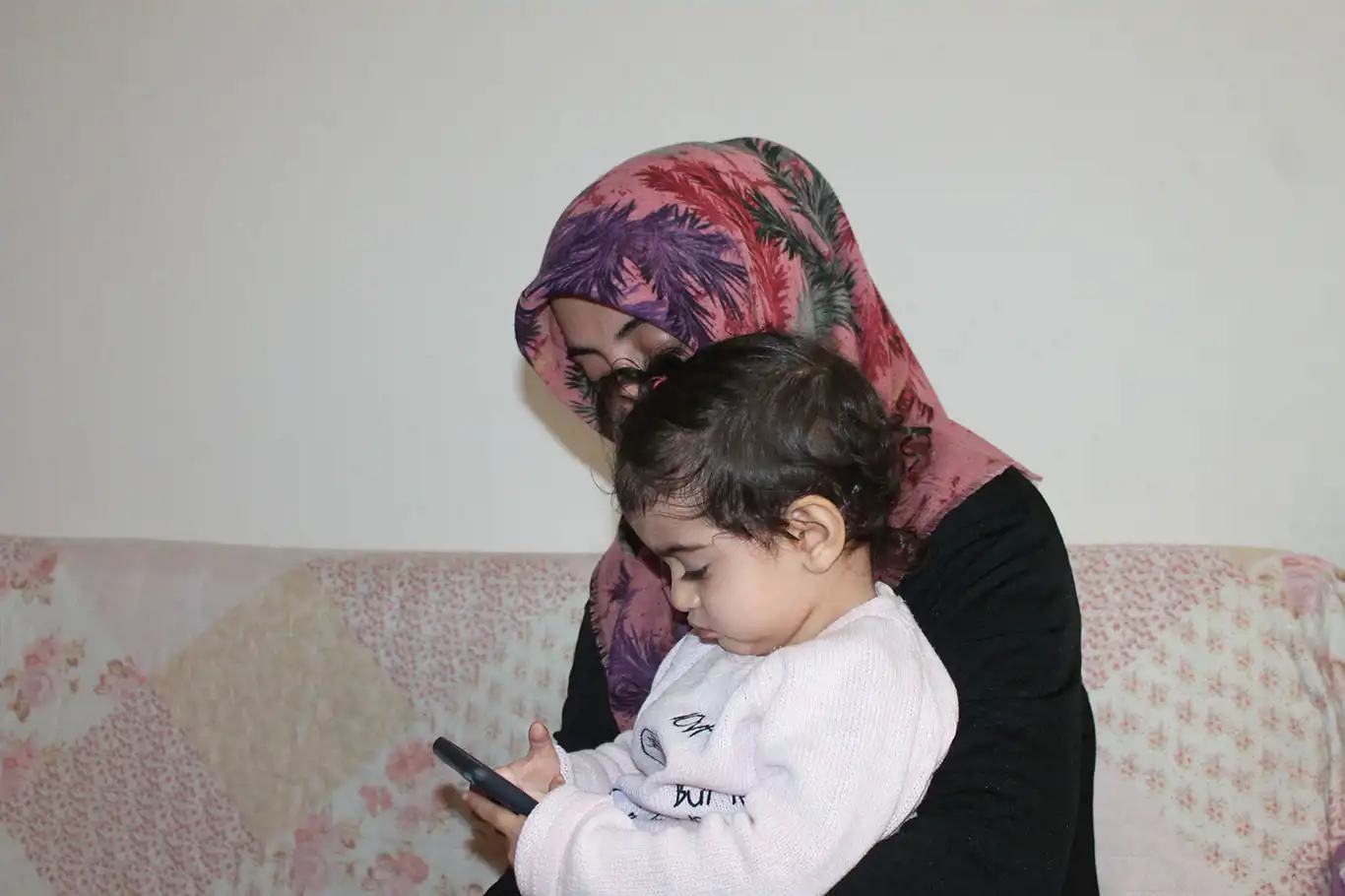 Depremzede anne: Çocuklarım depremden çok etkilendi, kendimi çok çaresiz hissettim Depremzede anne: Çocuklarım depremden çok etkilendi, kendimi çok çaresiz hissettim