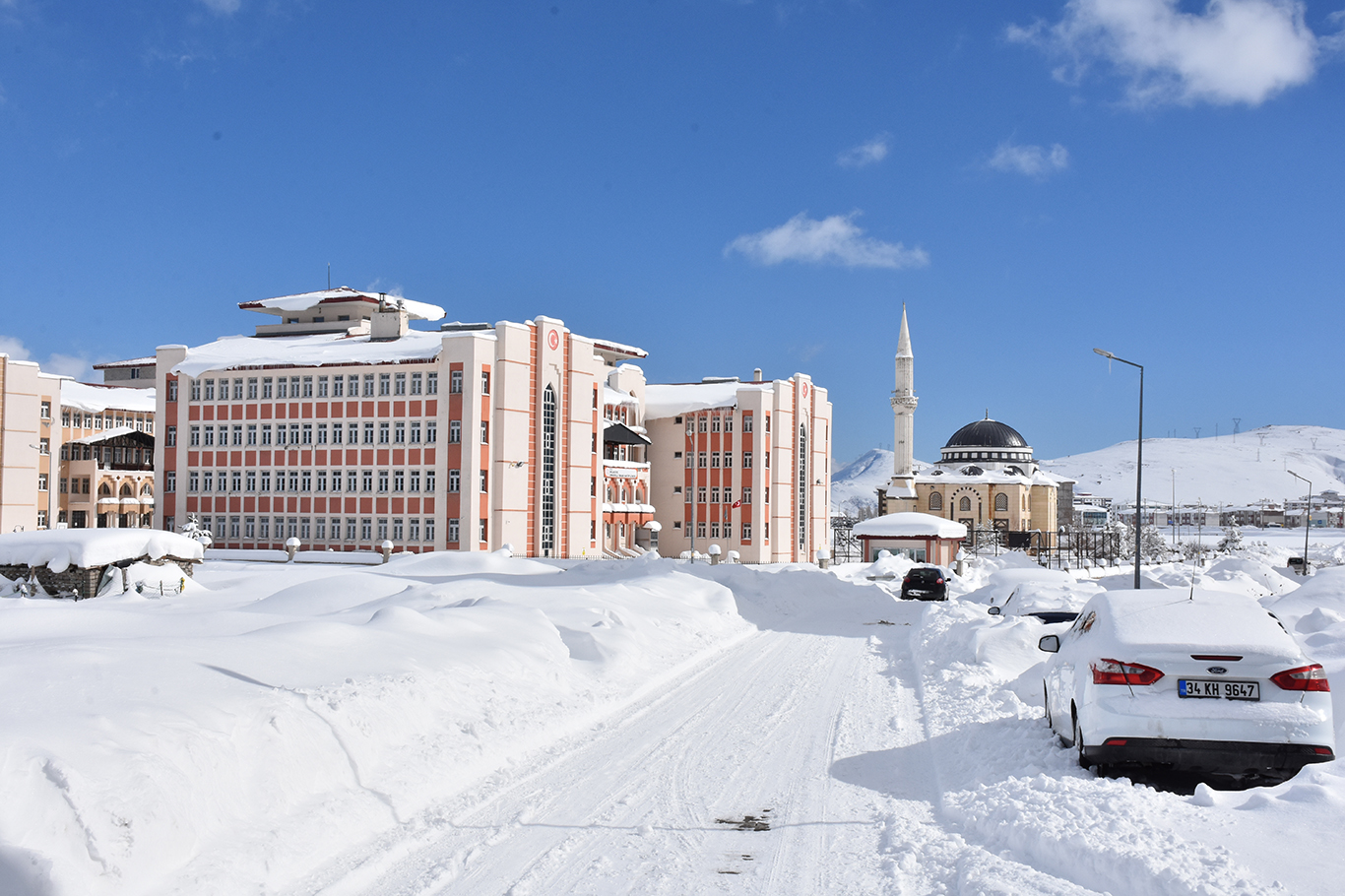 Kar yağışıyla Bitlis’te su kaynakları dolacak