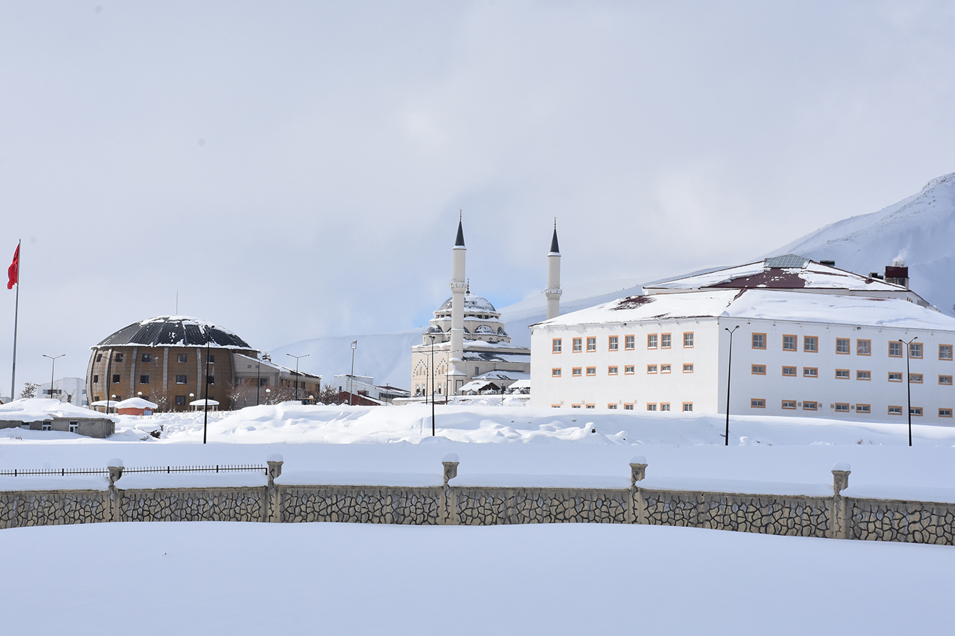 Kar yağışıyla Bitlis’te su kaynakları dolacak