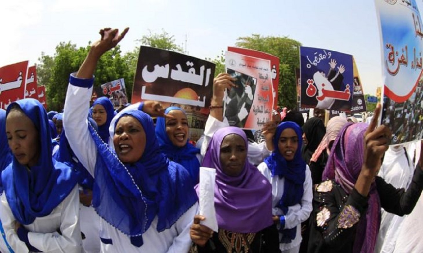 سودانيون يتظاهرون بالخرطوم ضد التطبيع مع الصهاينة