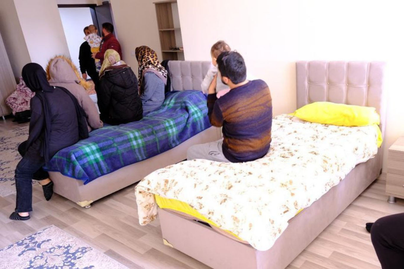 Diyanet, bünyesindeki deprem bölgesi dışı binaları depremzedelere açtı Diyanet, bünyesindeki deprem bölgesi dışı binaları depremzedelere açtı