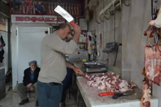 Siirt'te kasaplar kesim yapacak hayvan bulamıyor