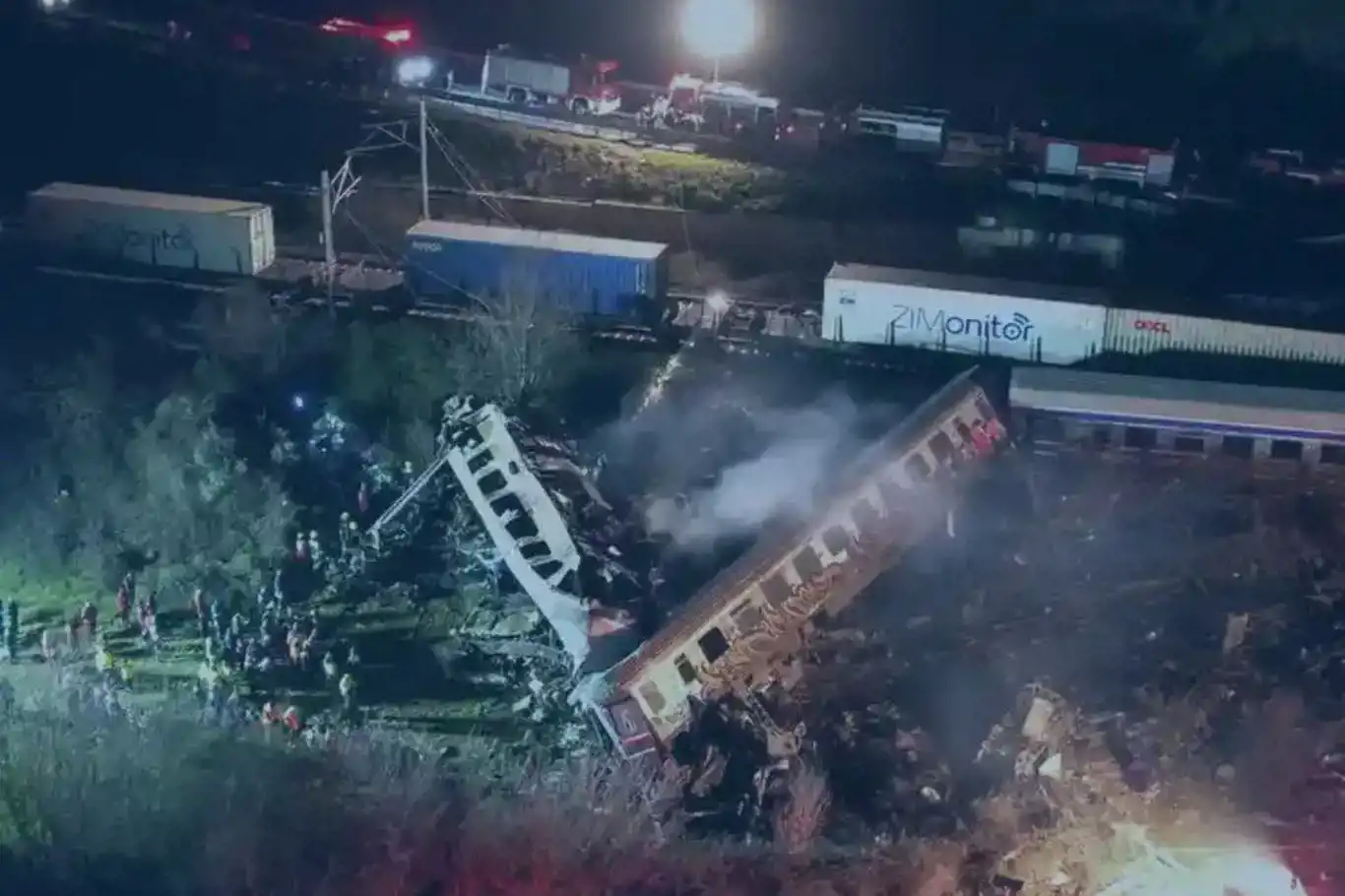 Yunanistan'daki tren kazasında ölenlerin sayısı 57'ye yükseldi Yunanistan'daki tren kazasında ölenlerin sayısı 57'ye yükseldi