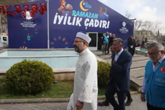 Diyanet İşleri Başkanı Erbaş, Kahramanmaraş’ta ziyaretlerde bulundu