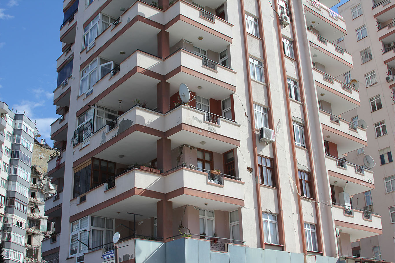Adana'da depremde hasar gören 3 bin 821 bina yıkılacak