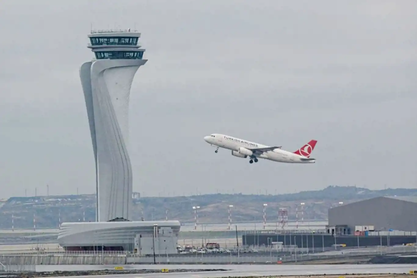 Dünyanın en işlek 10 havalimanı açıklandı Dünyanın en işlek 10 havalimanı açıklandı