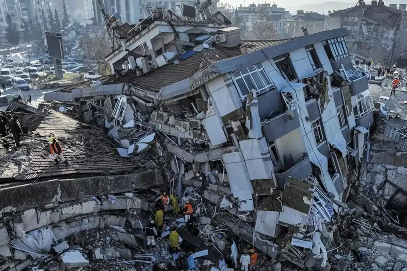Kahramanmaraş merkezli depremde hayatını kaybedenlerin sayısı 50 bin 500'e yükseldi Kahramanmaraş merkezli depremde hayatını kaybedenlerin sayısı 50 bin 500'e yükseldi