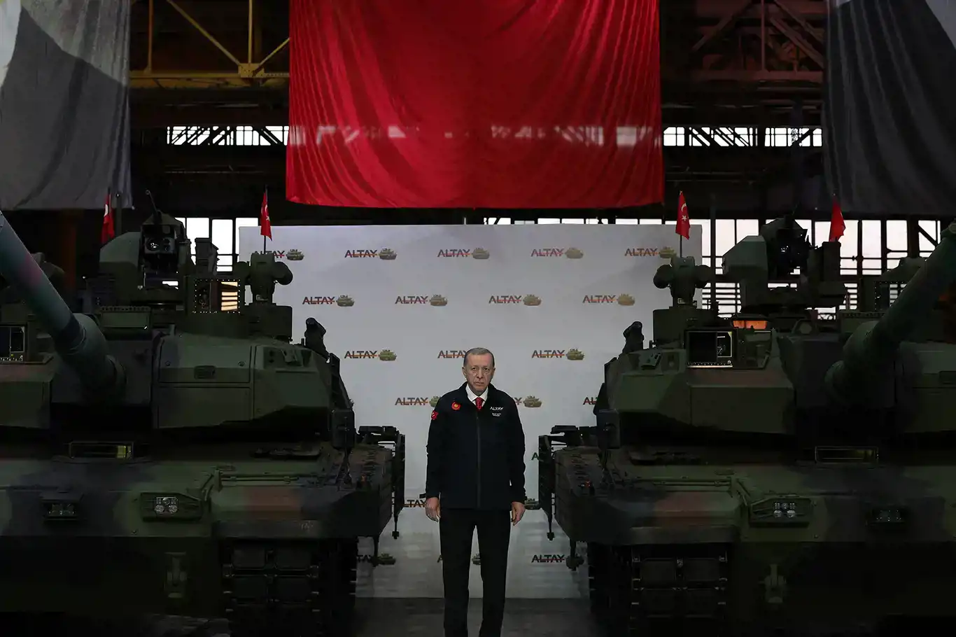 Erdoğan celebrates success of new Altay tank on Twitter