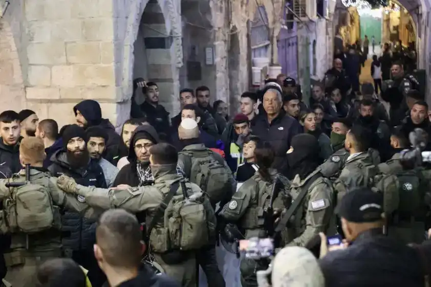 Jordan calls on zionist entity to end attacks on Al-Aqsa Mosque