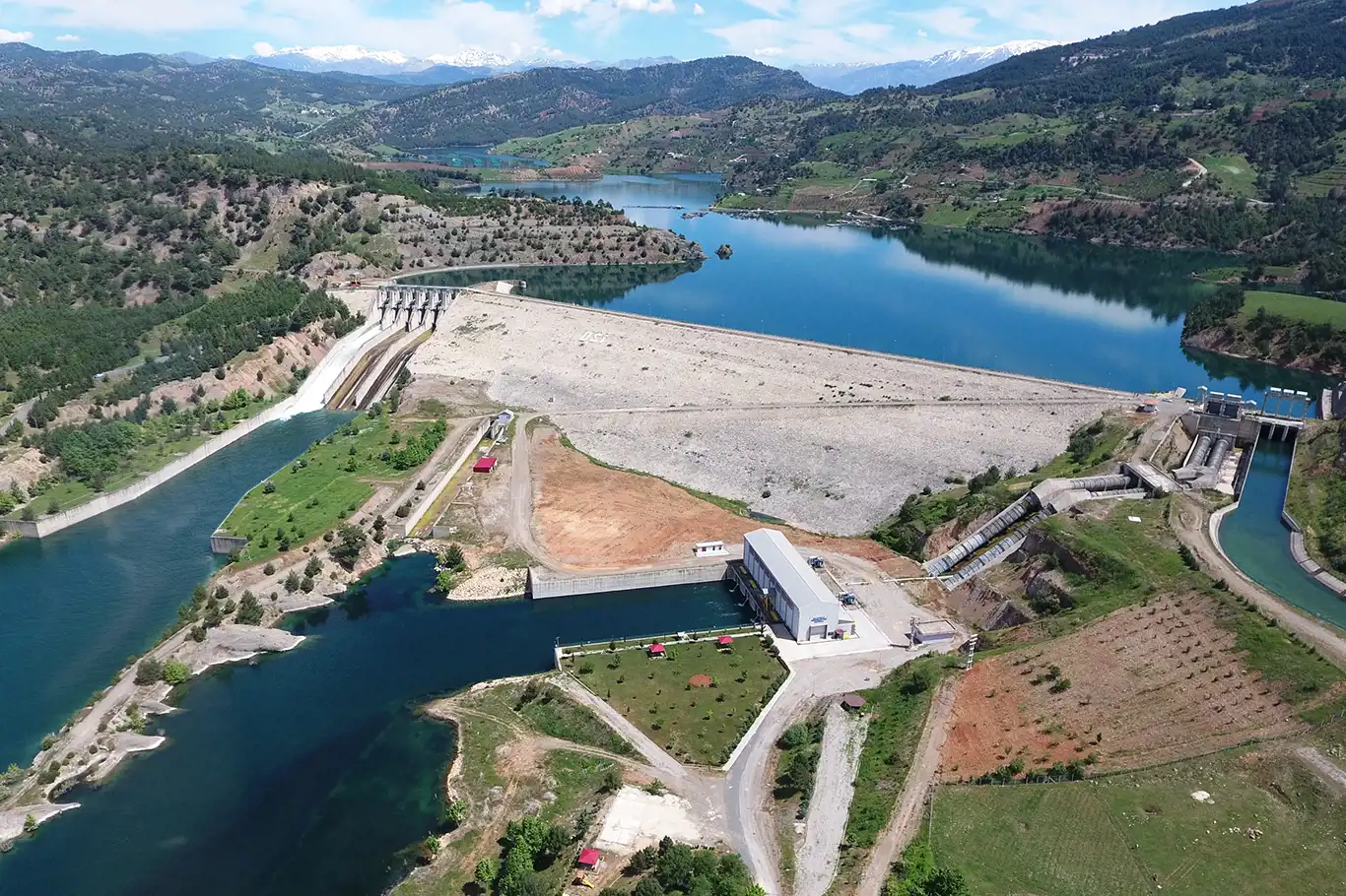 Kılavuzlu Barajı'ndan tarım arazilerine su akacak Kılavuzlu Barajı'ndan tarım arazilerine su akacak