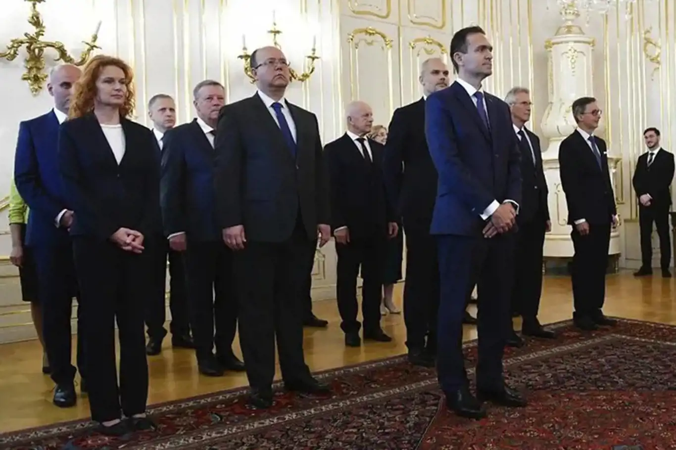 Slovakya'da erken seçimlere kadar teknokrat hükümeti görevde Slovakya'da erken seçimlere kadar teknokrat hükümeti görevde