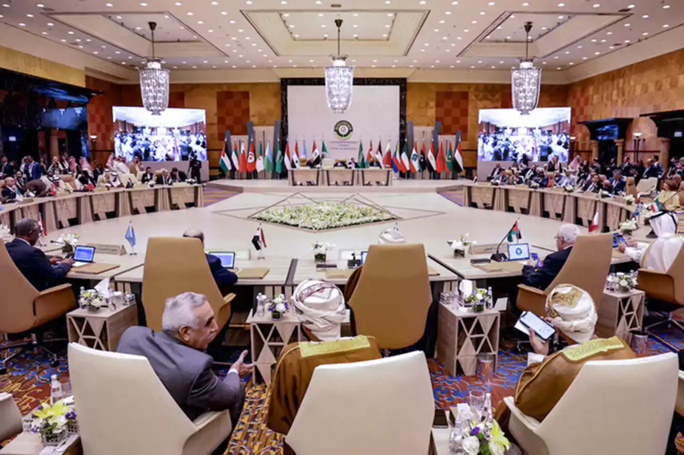 Arab League summit adopts Jeddah Declaration, addresses regional issues and calls for unity