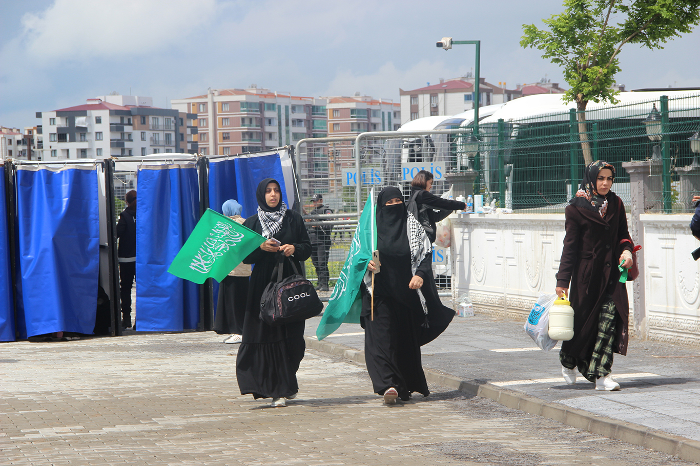 Mevlid-i Nebi etkinliğine katılan halk: Bir haftadır heyecandan gözümüze uyku girmiyordu