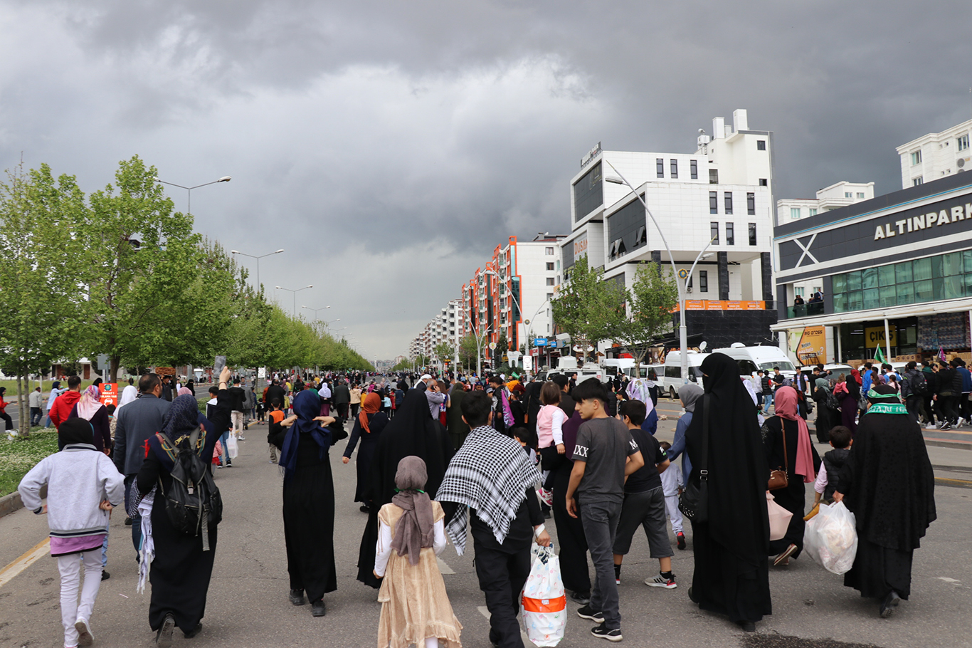 Mevlid-i Nebi etkinliğine katılan minikler duygularını paylaştı