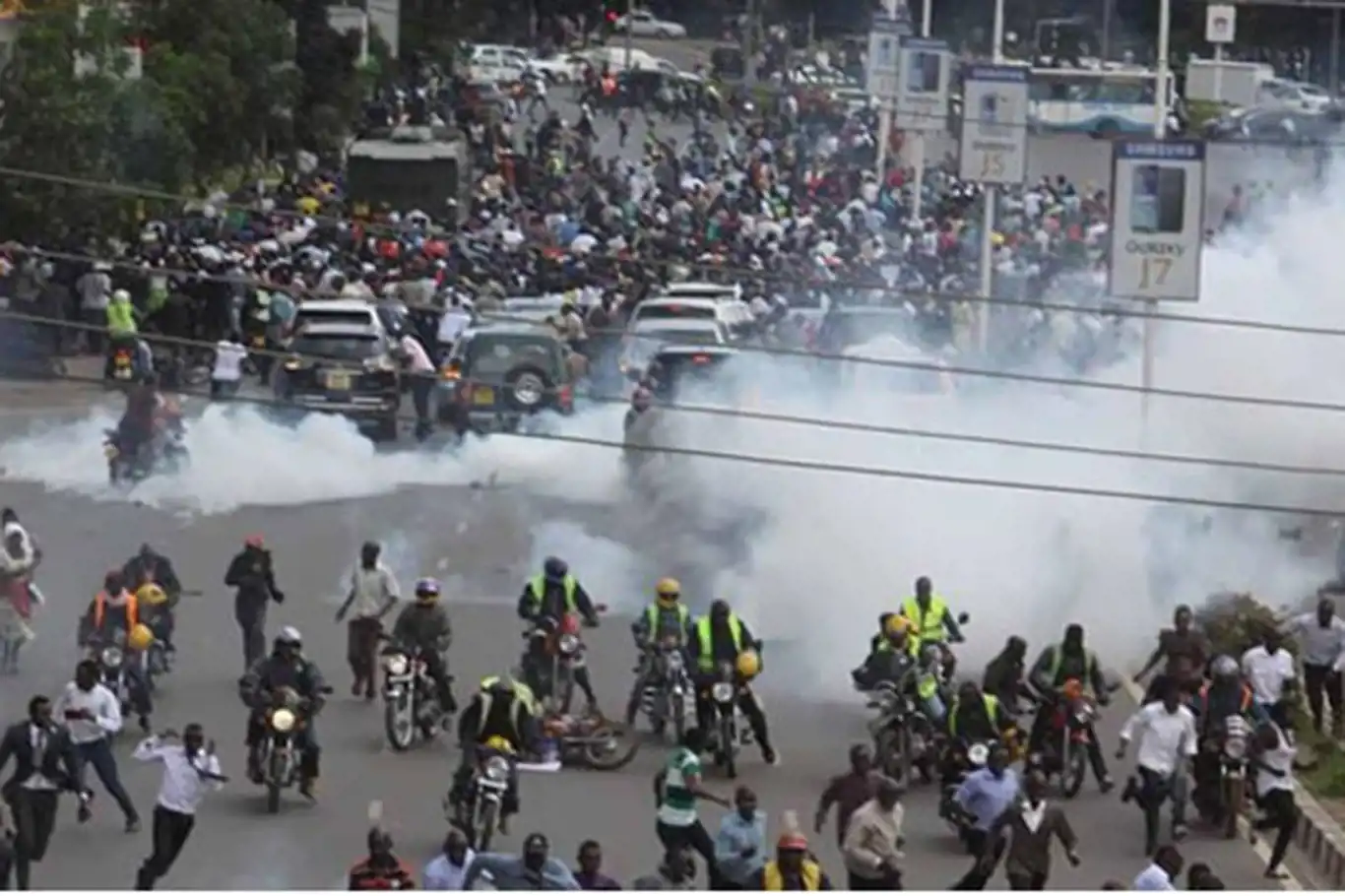 Kenya'da hükümet karşıtı protestolar yeniden başladı Kenya'da hükümet karşıtı protestolar yeniden başladı