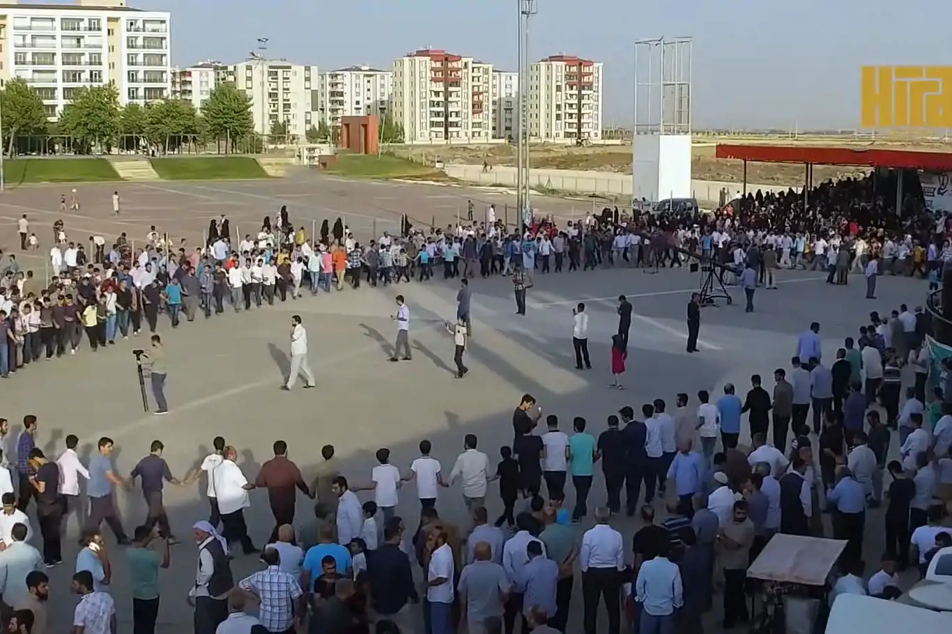 İslam dininde düğünlerde riayet edilmesi gereken husus ve ölçüler nasıl olmalıdır? İslam dininde düğünlerde riayet edilmesi gereken husus ve ölçüler nasıl olmalıdır?