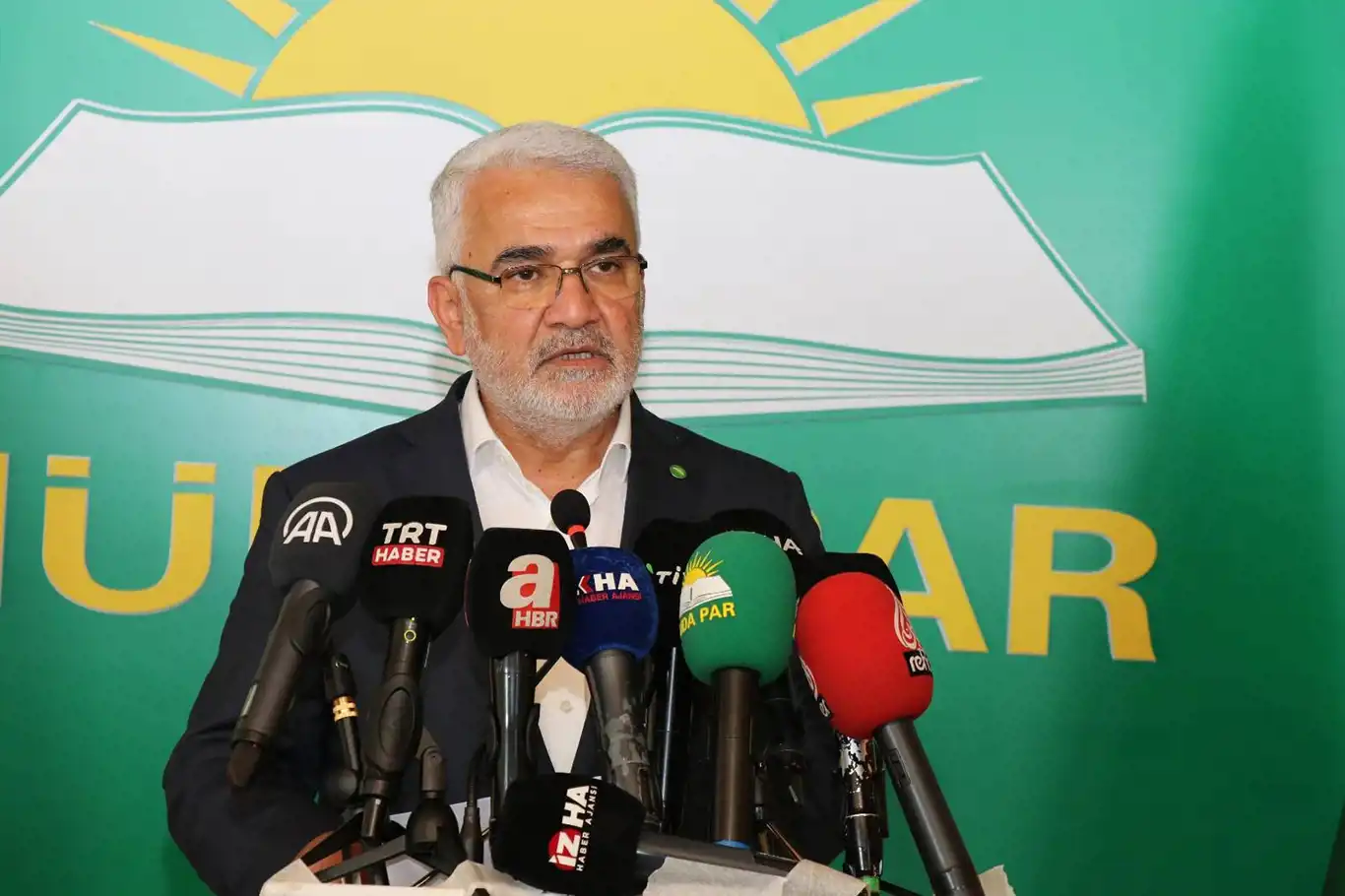 HÜDA PAR Genel Başkanı Yapıcıoğlu: Halkımız istikrarı tercih ederek emperyal güçlere geçit vermedi HÜDA PAR Genel Başkanı Yapıcıoğlu: Halkımız istikrarı tercih ederek emperyal güçlere geçit vermedi