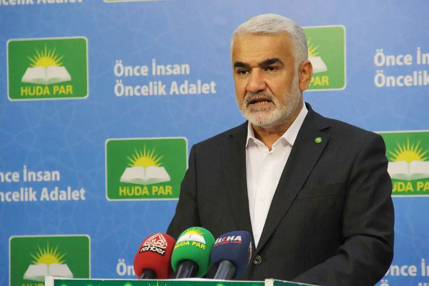HÜDA PAR Genel Başkanı Yapıcıoğlu: Biz sükûnetimizi muhafaza etmeye devam edeceğiz HÜDA PAR Genel Başkanı Yapıcıoğlu: Biz sükûnetimizi muhafaza etmeye devam edeceğiz