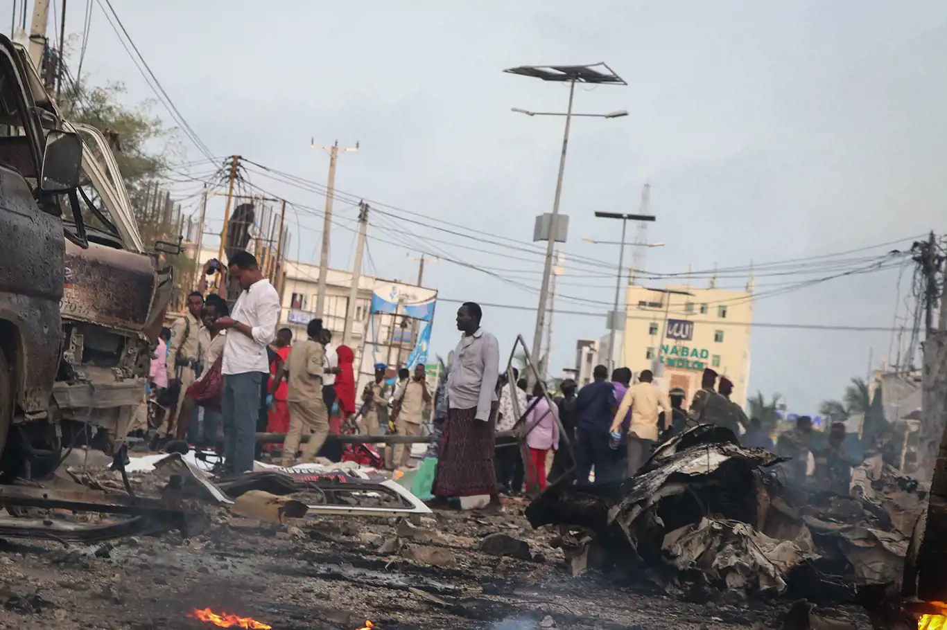 Somali'de oyun parkında patlama: 27 çocuk hayatını kaybetti Somali'de oyun parkında patlama: 27 çocuk hayatını kaybetti