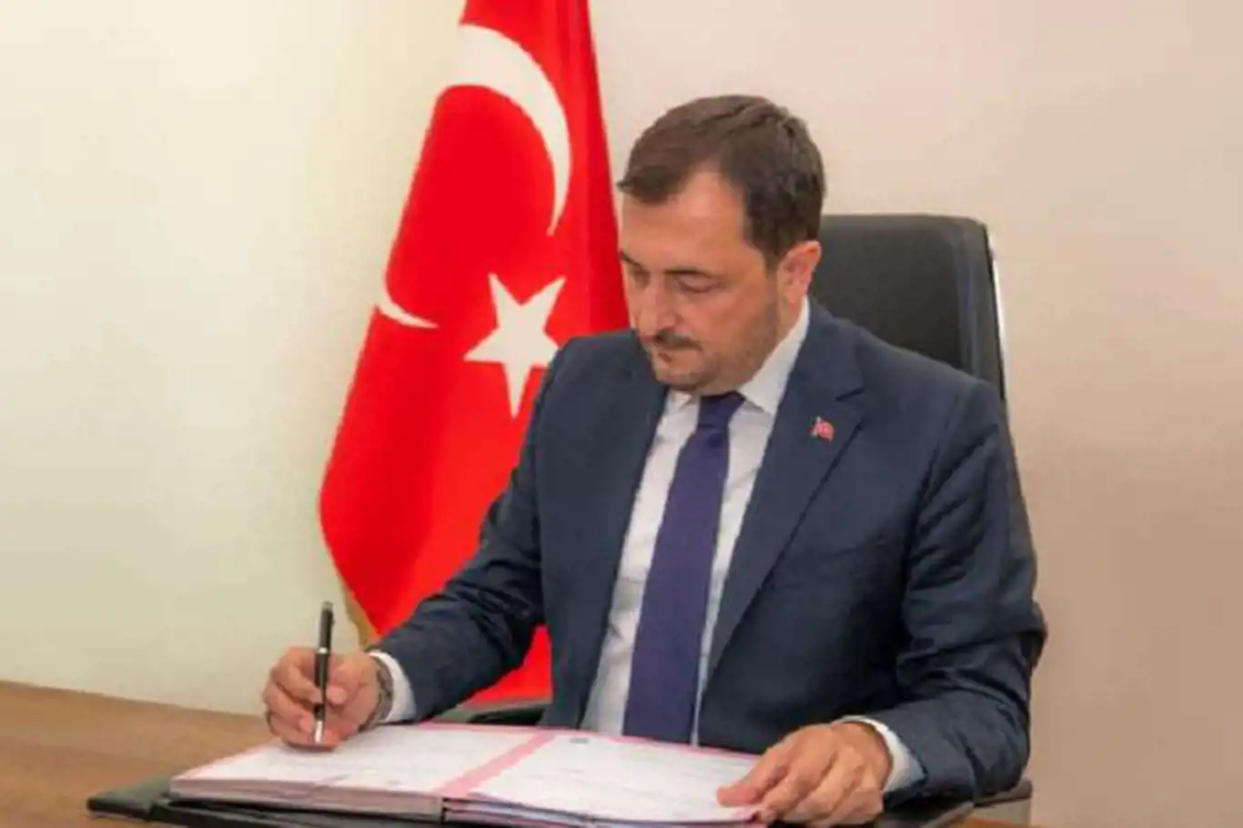 Süleymanpaşa Belediye Başkanı Cüneyt Yüksel görevden alındı Süleymanpaşa Belediye Başkanı Cüneyt Yüksel görevden alındı