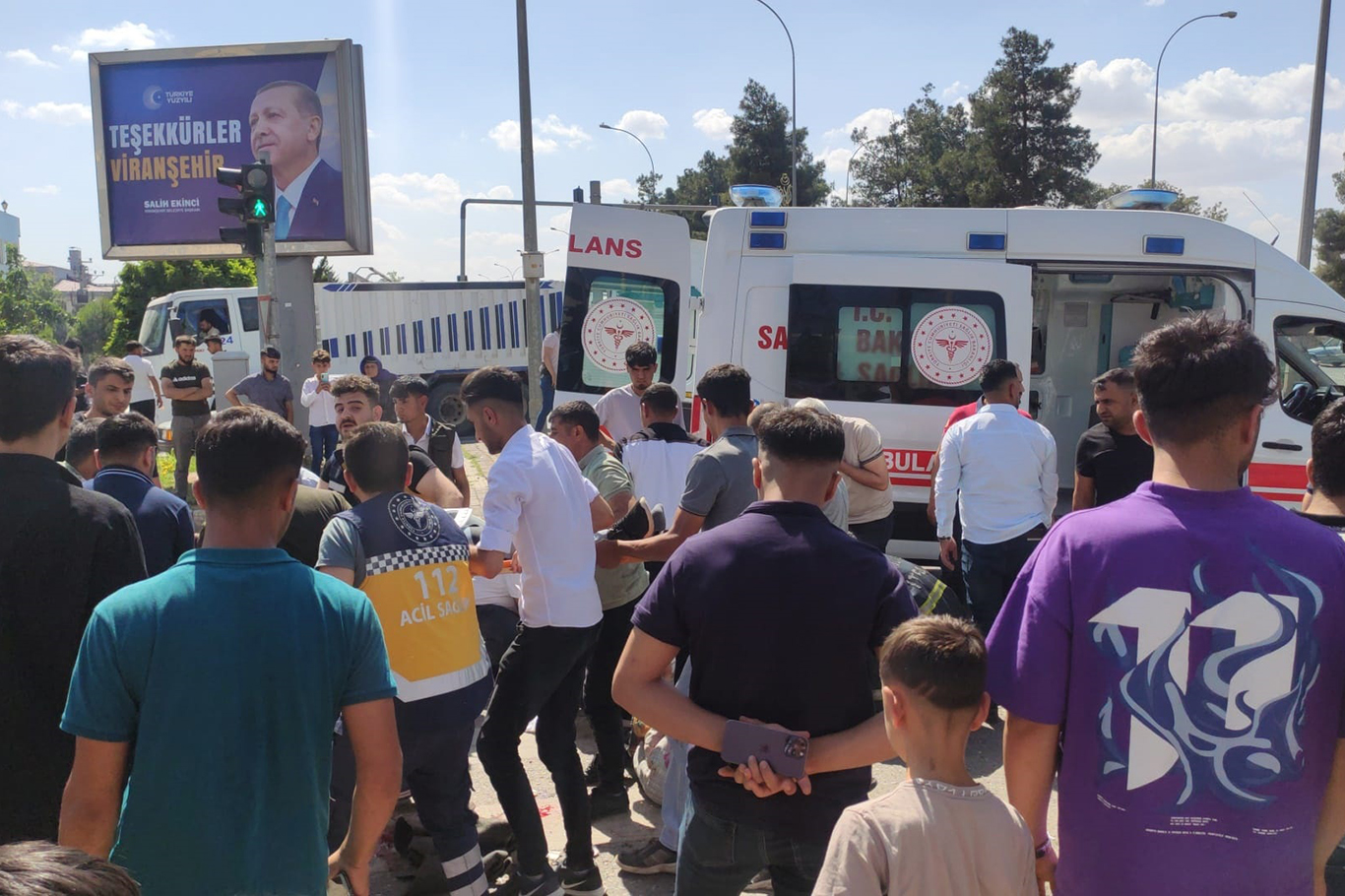 Otomobil ile tır çarpıştı: 2 yaralı