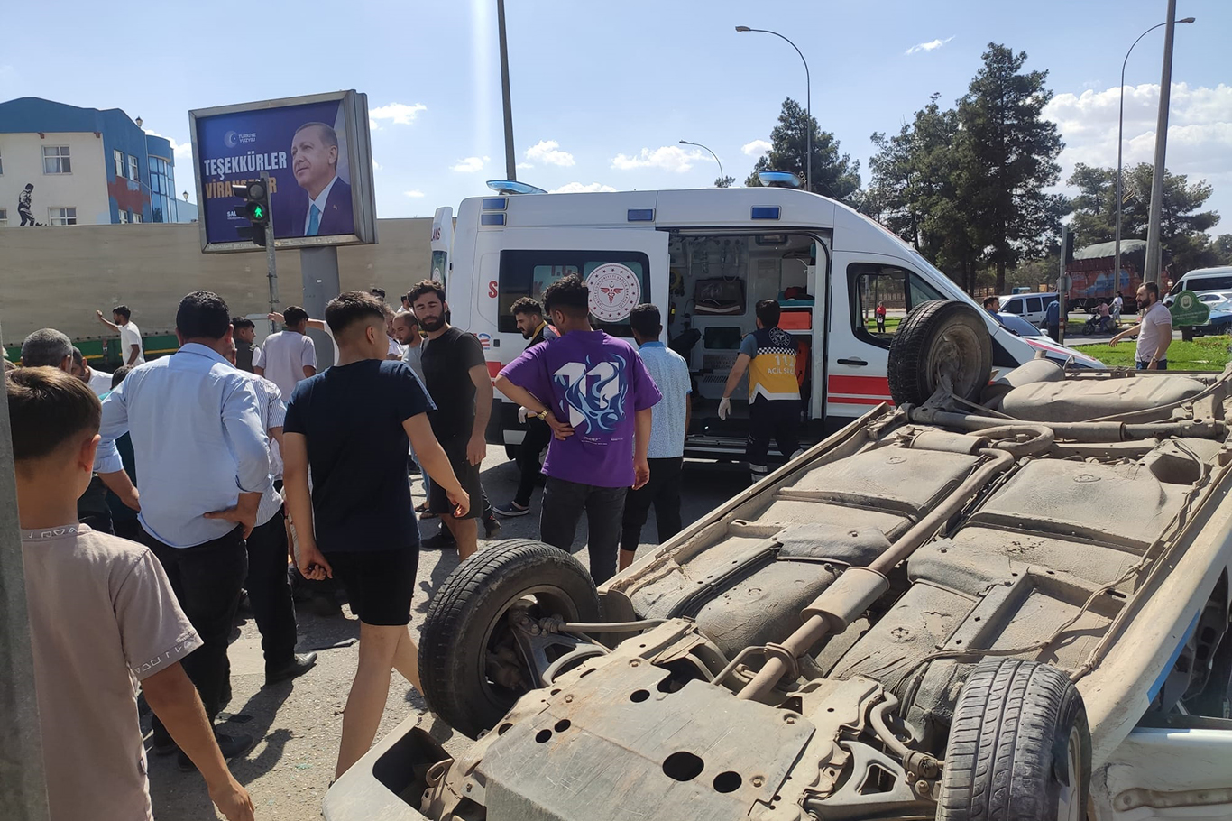 Otomobil ile tır çarpıştı: 2 yaralı